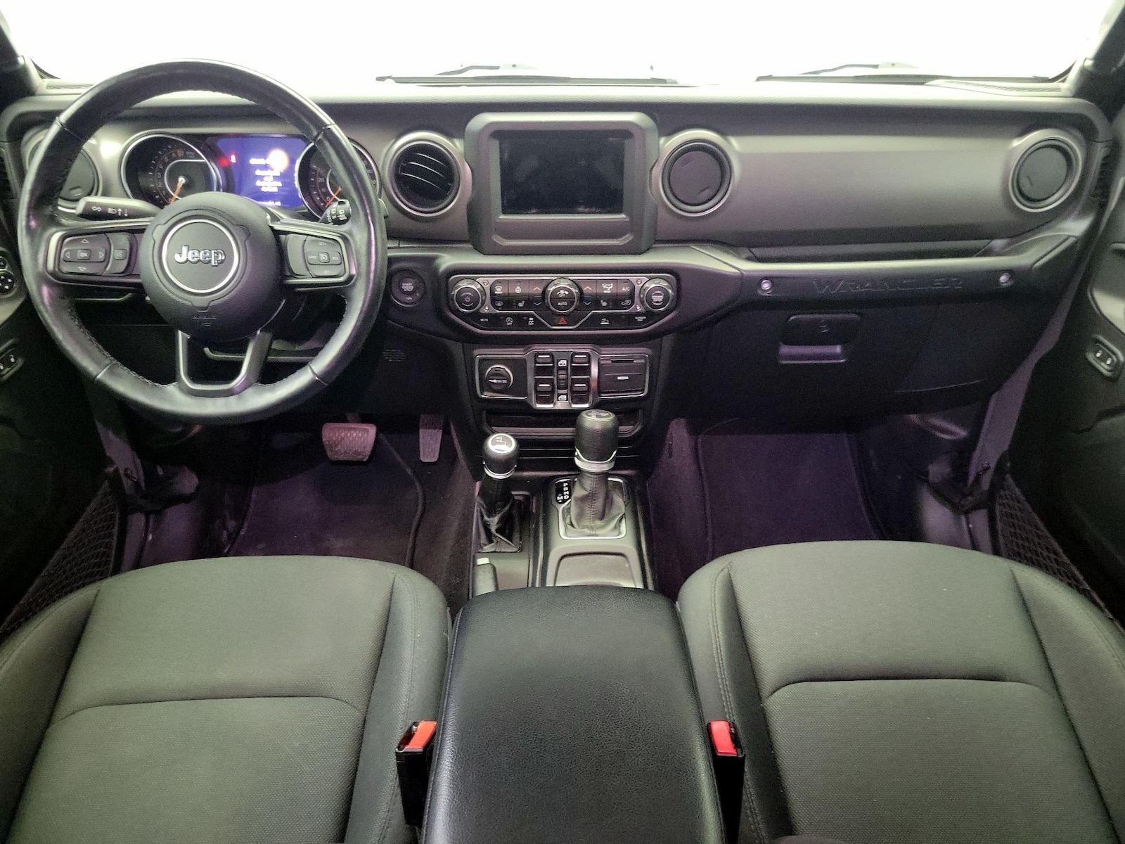 Apple CarPlay® & Android Auto™