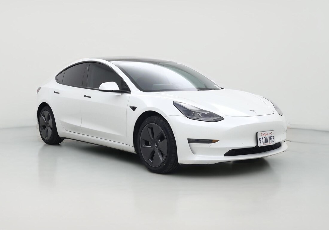 2022 Tesla Model 3 Long Range All-Wheel Drive in White — CarMax photo