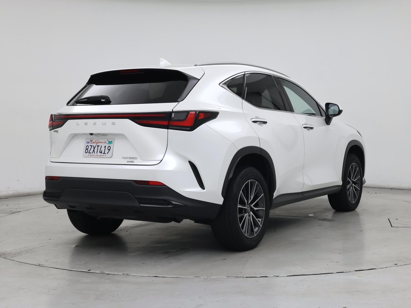 2022 Lexus NX 350 - Photo 9