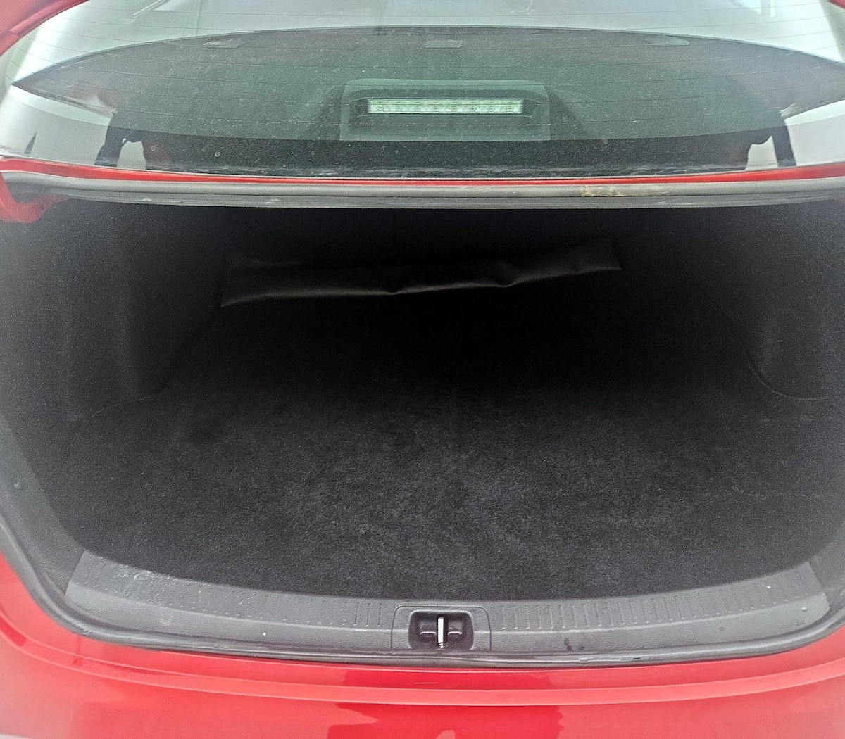 Trunk/Cargo (Seats Up)
