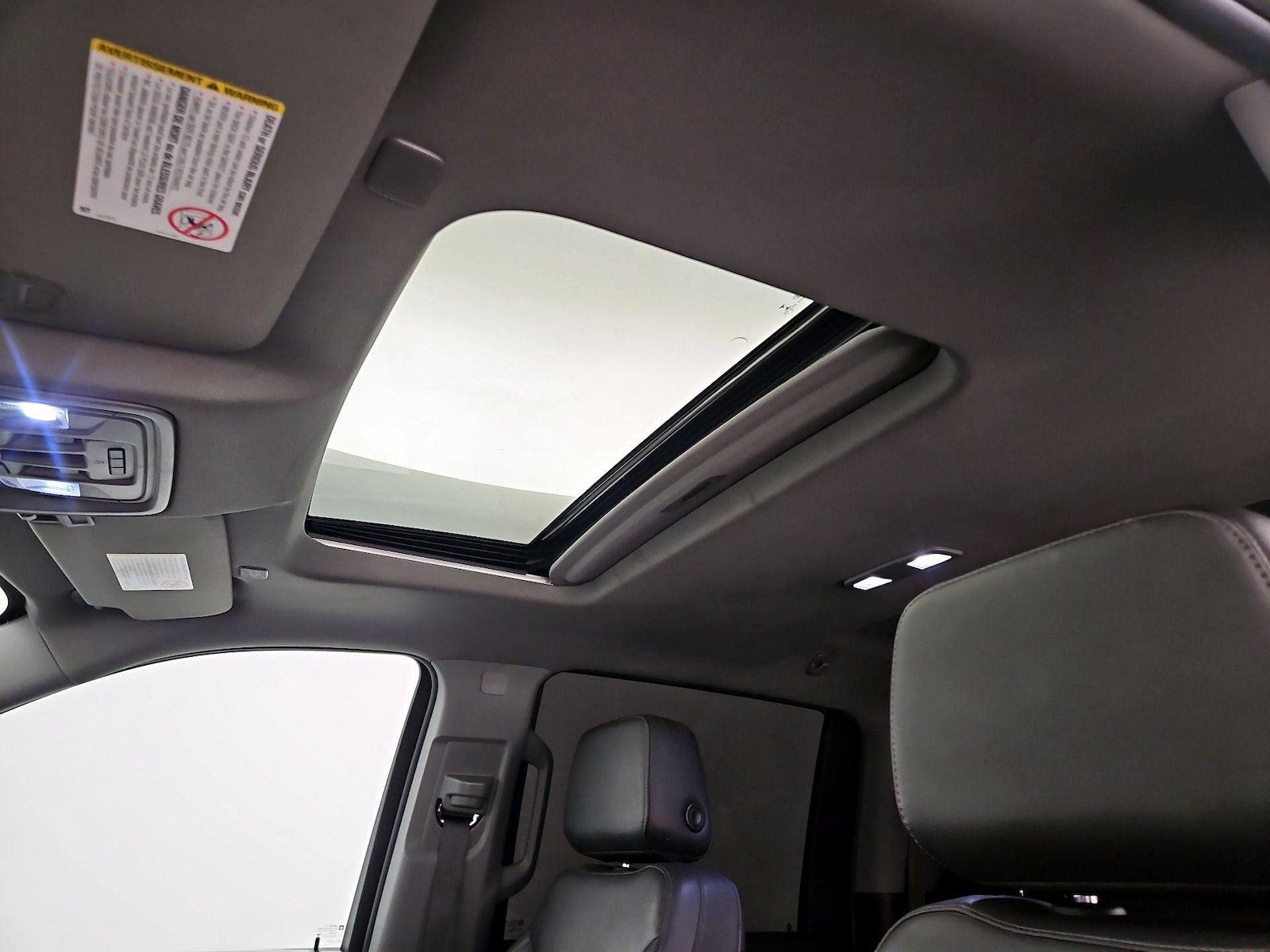 Sunroof(s) & Overhead Airbags