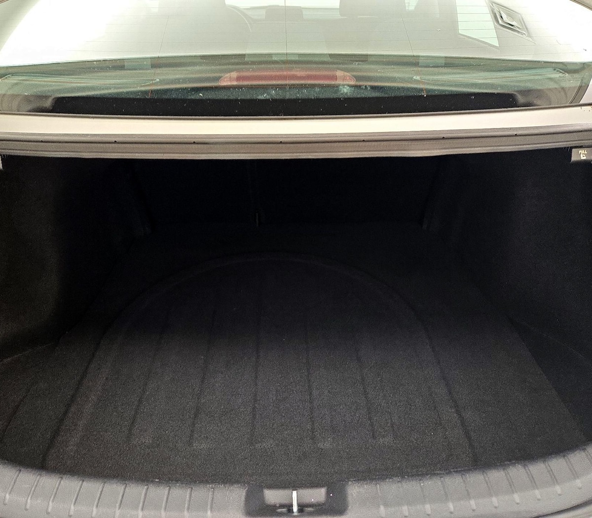 Trunk/Cargo (Seats Up)