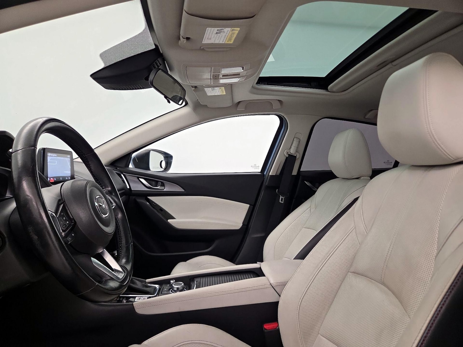 Sunroof(s) & Overhead Airbags