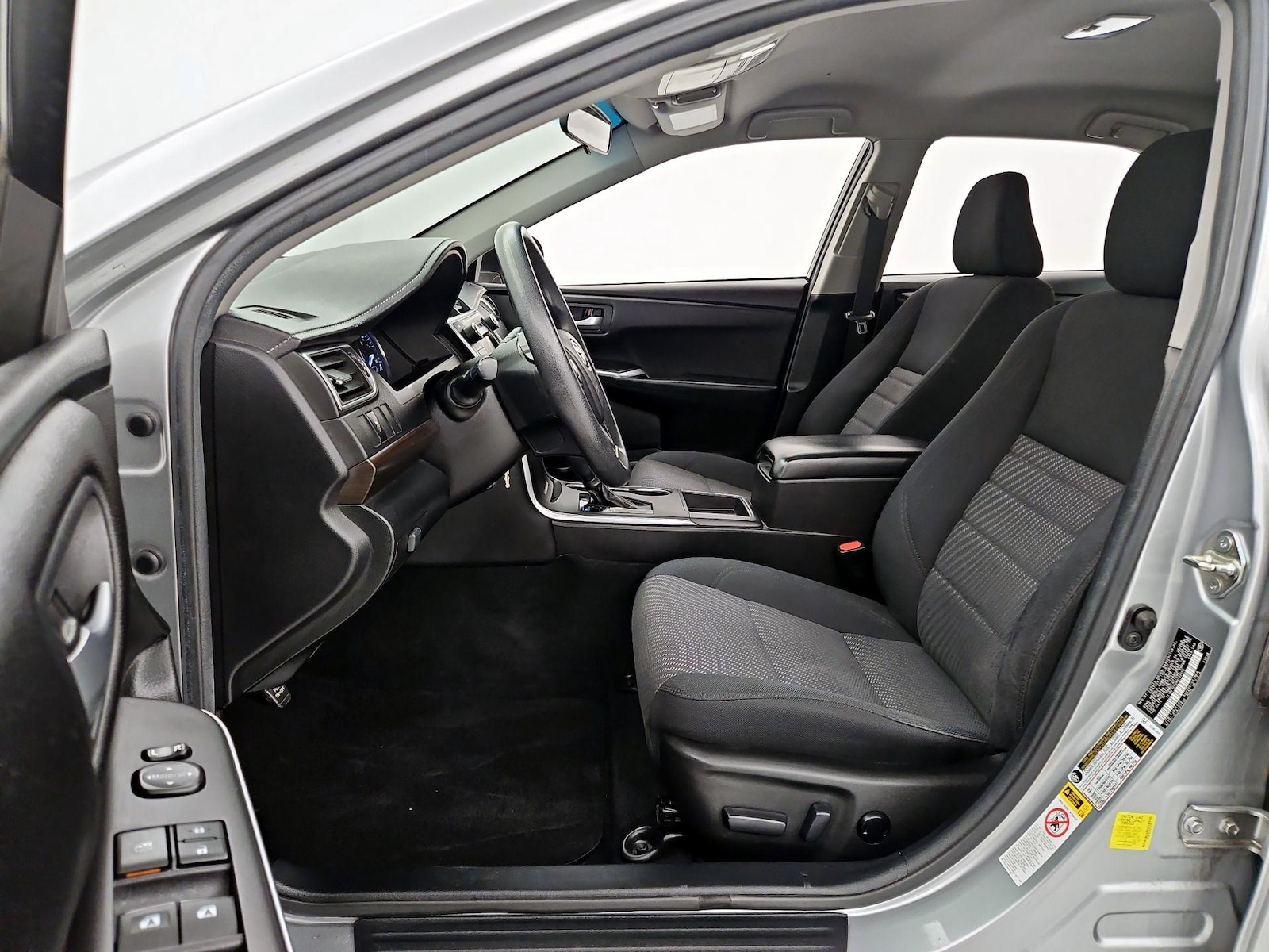 Power Seat(s) & Side Airbags