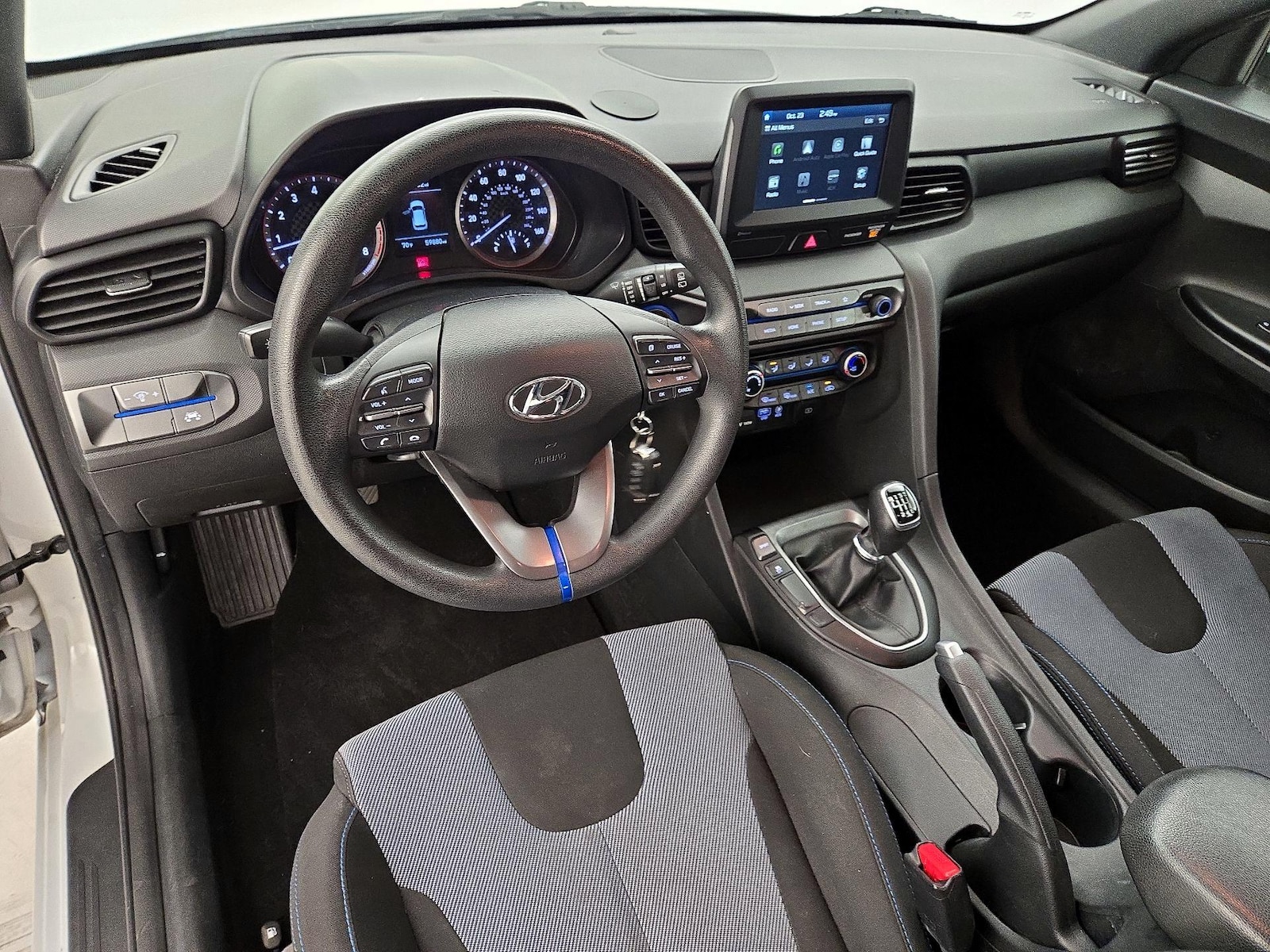 Apple CarPlay® & Android Auto™
