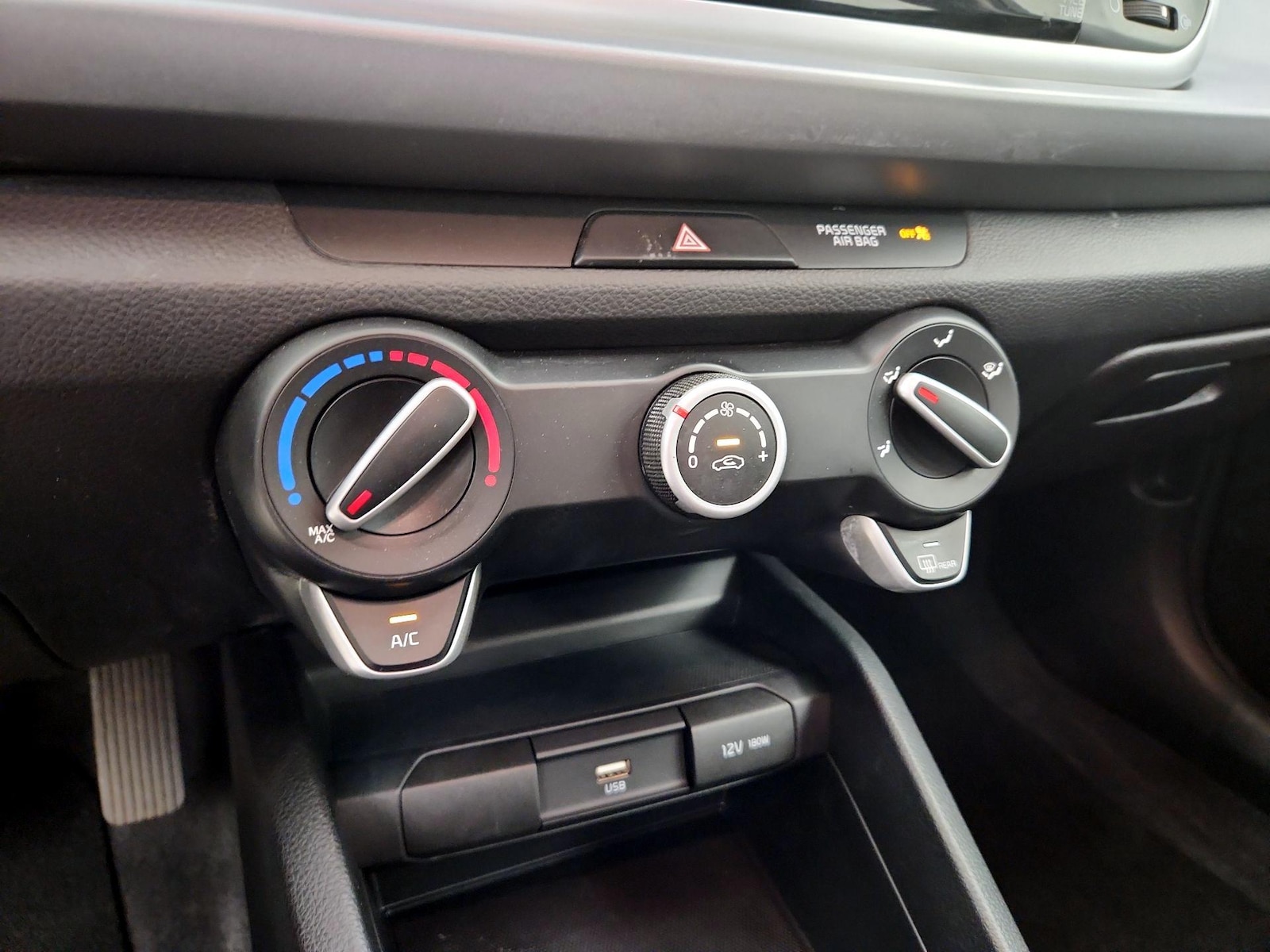 2021 Kia Rio S - Photo 17