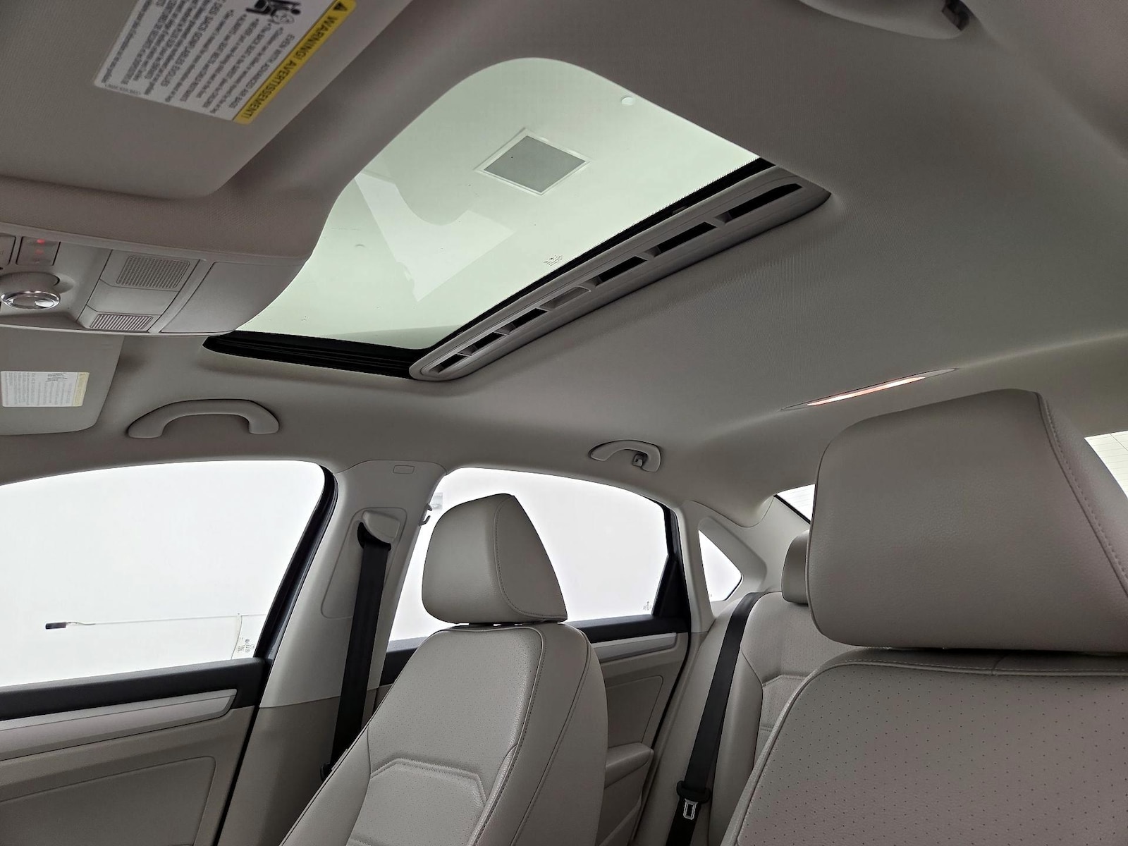 Sunroof(s) & Overhead Airbags