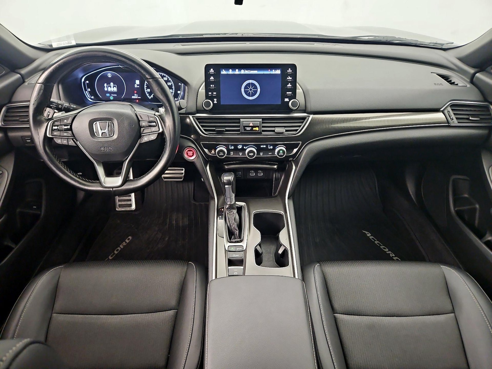 Apple CarPlay® & Android Auto™