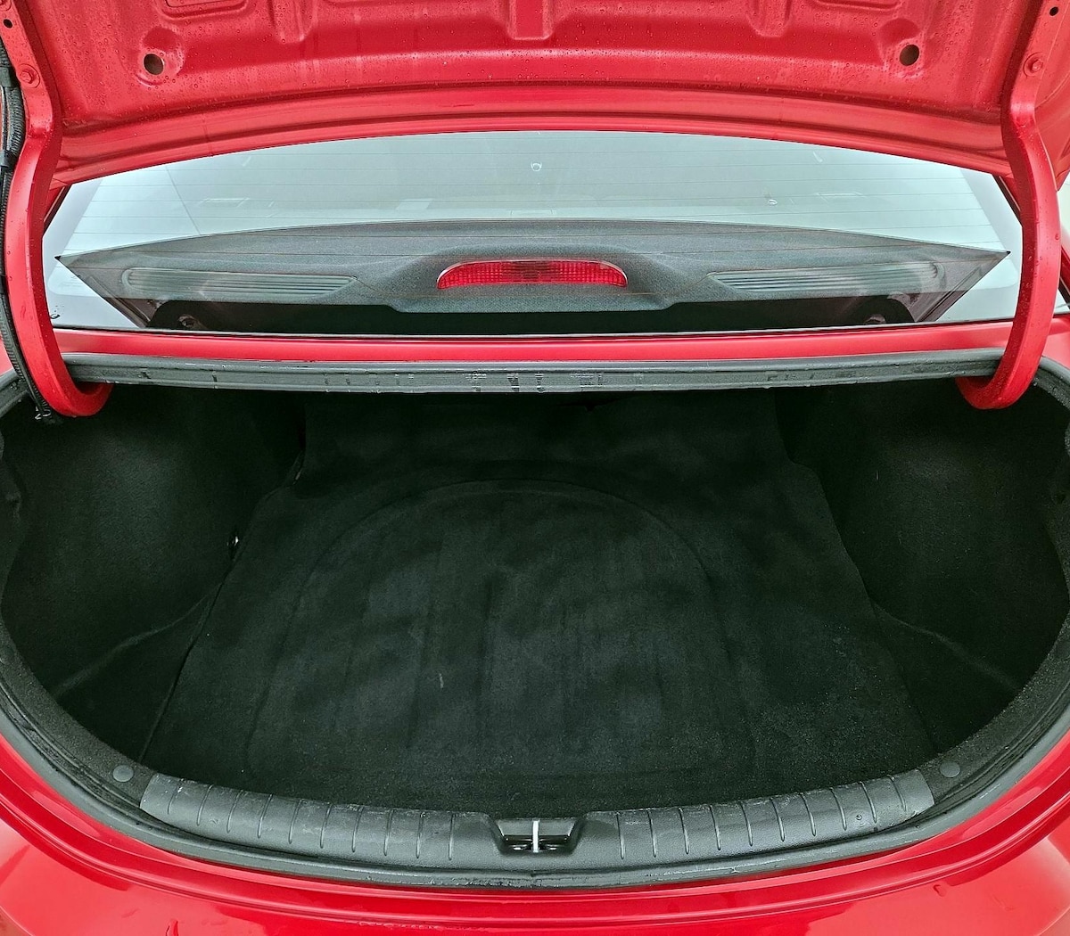 Trunk/Cargo (Seats Up)