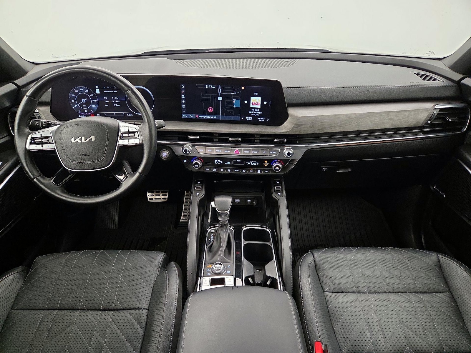 Apple CarPlay® & Android Auto™