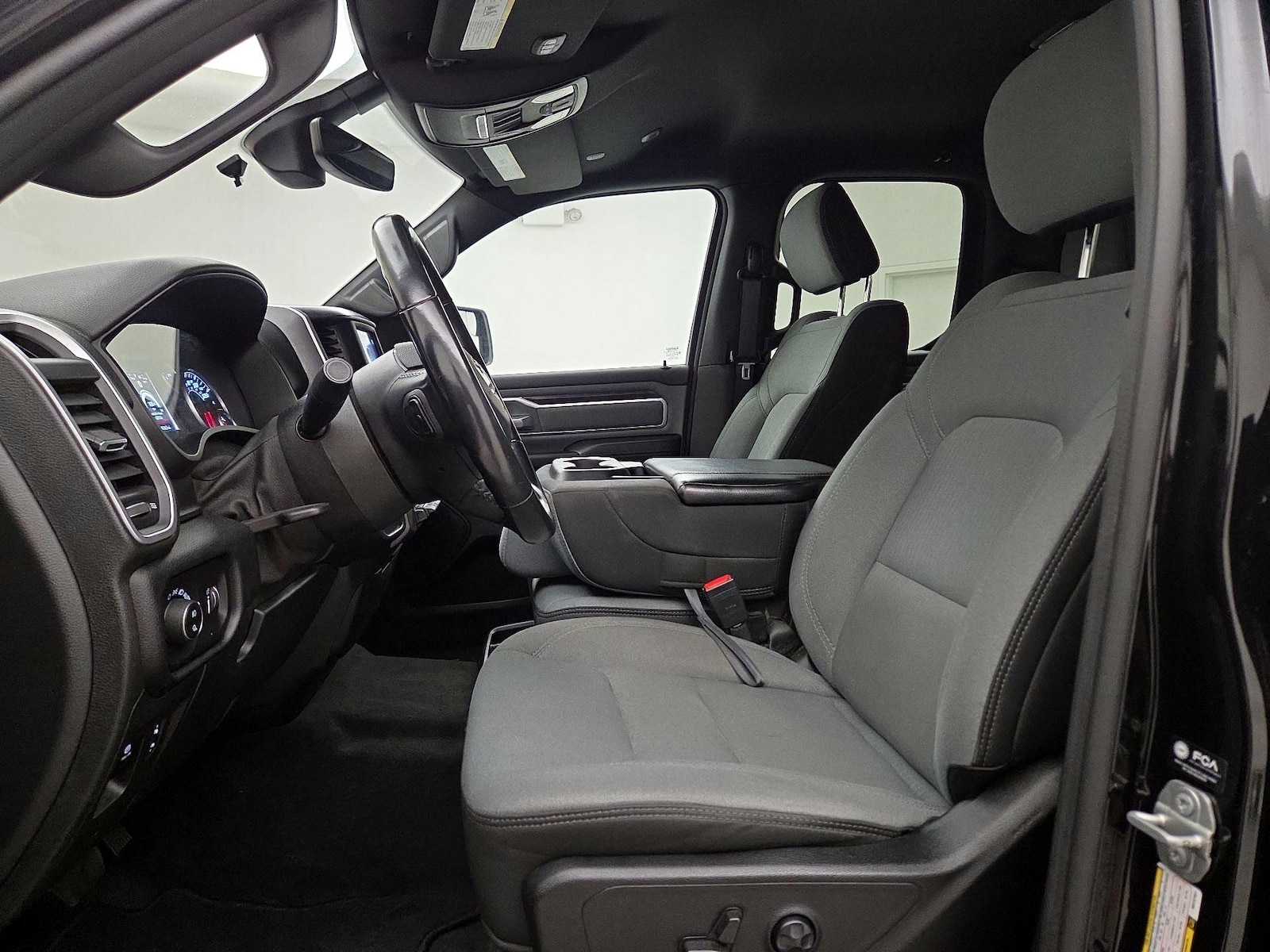 Power Seat(s) & Side Airbags