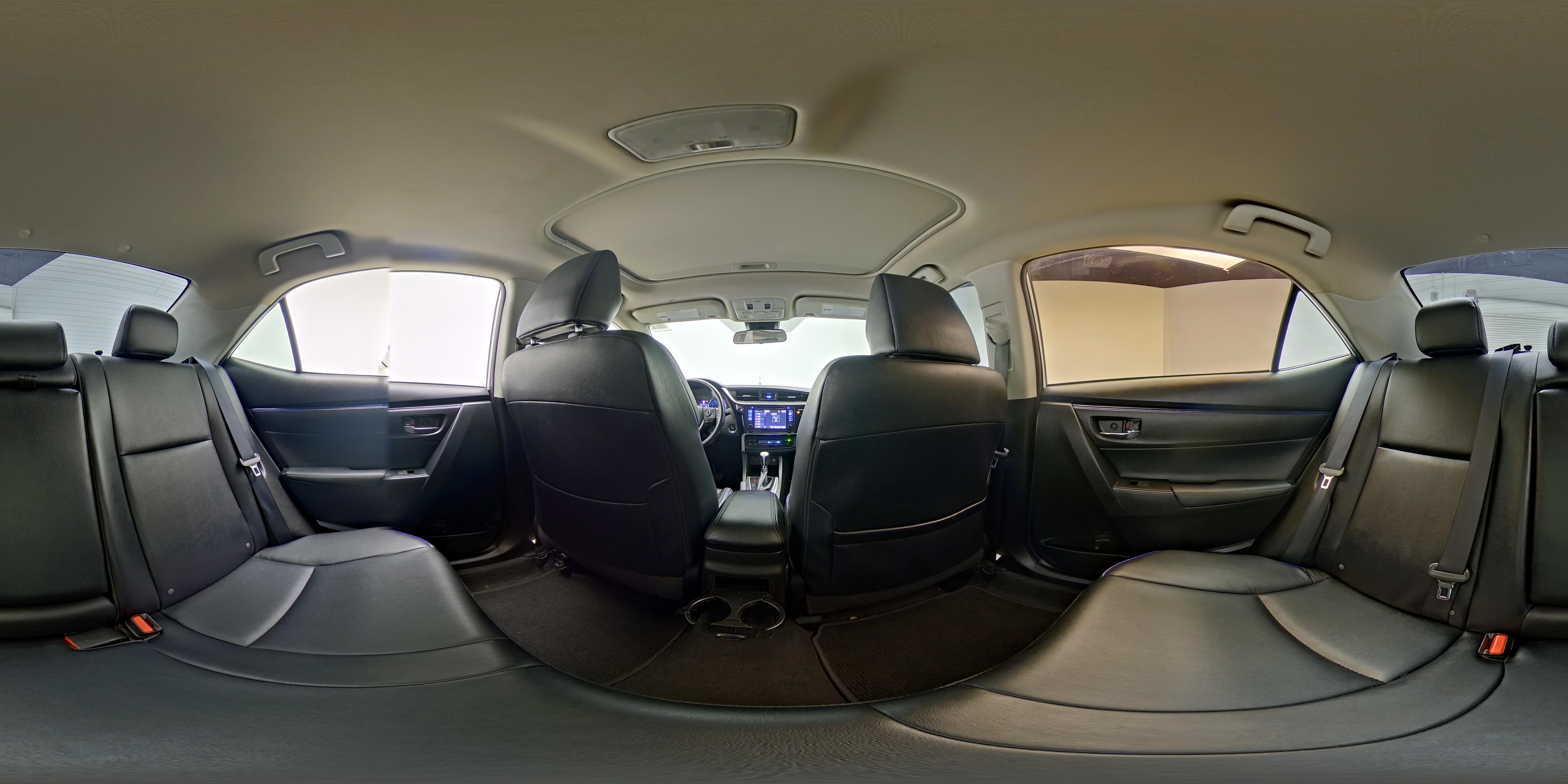 2017 Toyota Corolla XSE - Photo 26