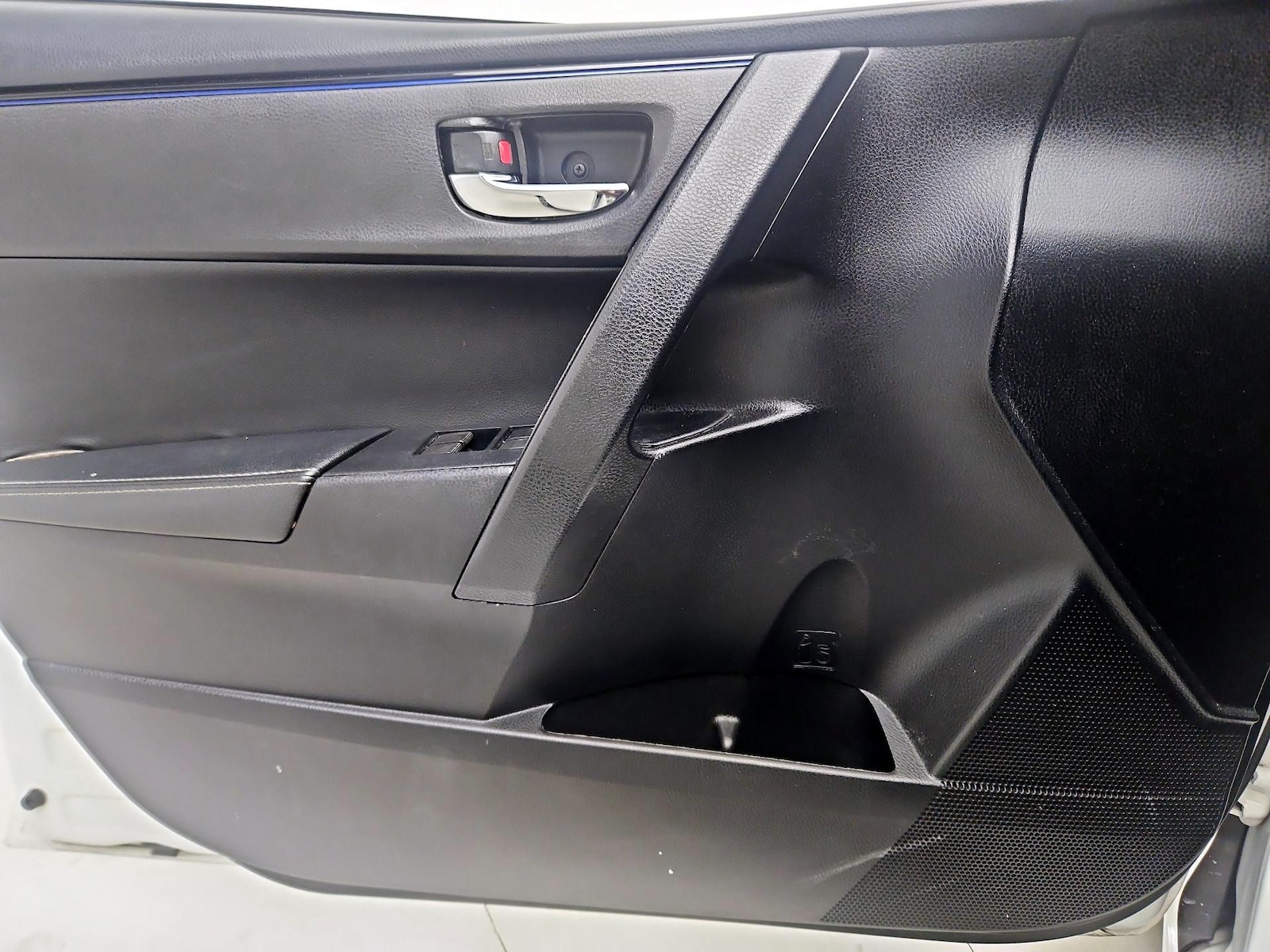 2017 Toyota Corolla XSE - Photo 13