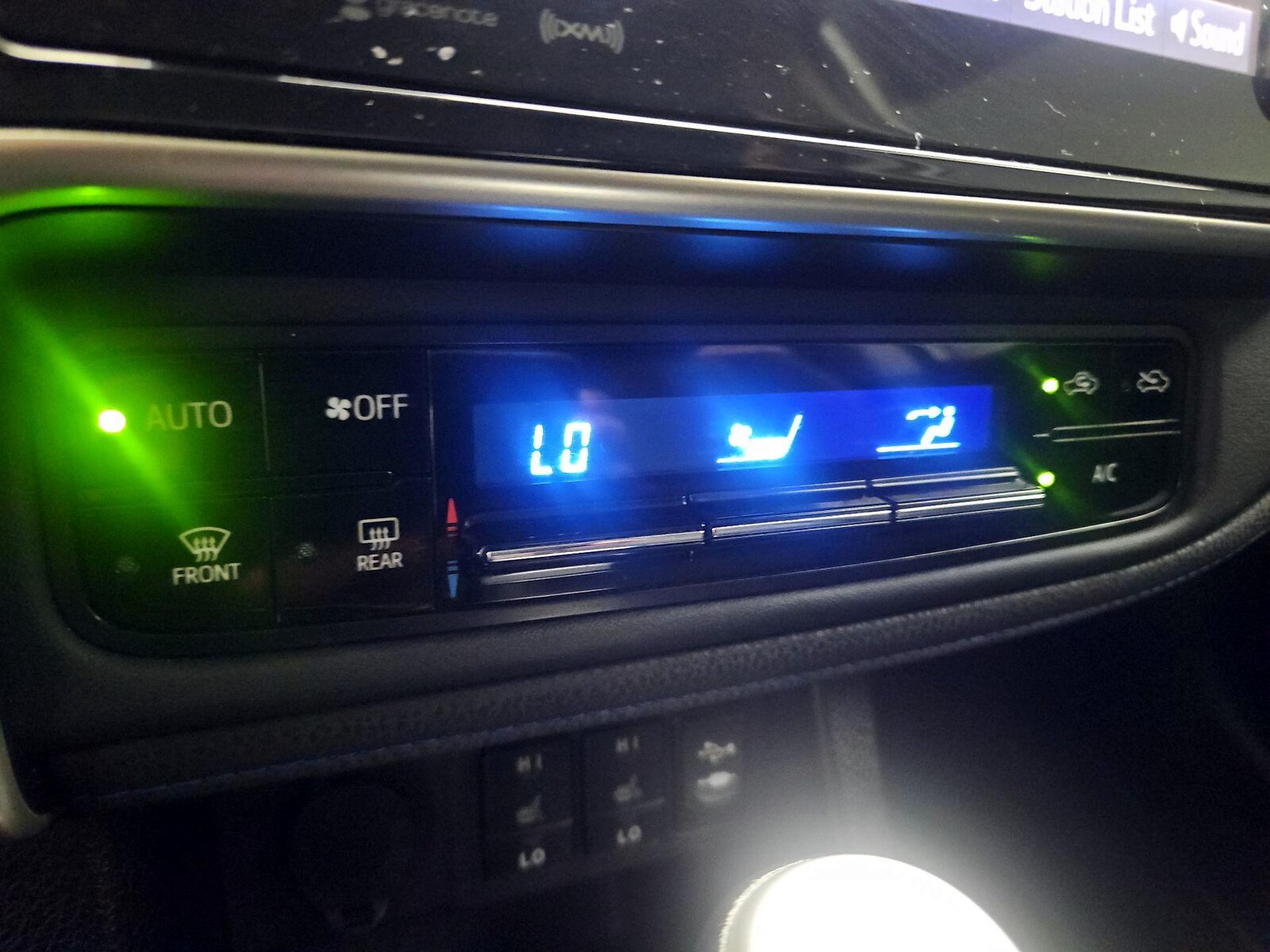 2017 Toyota Corolla XSE - Photo 17
