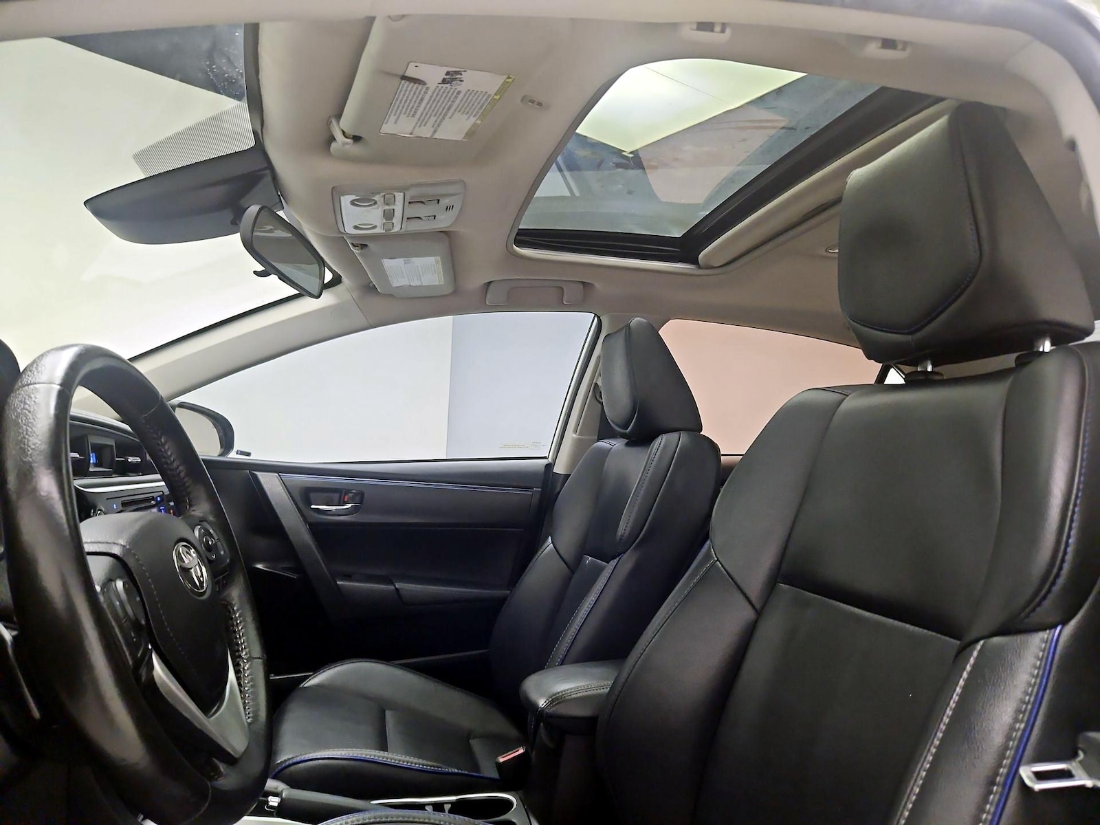 2017 Toyota Corolla XSE - Photo 20