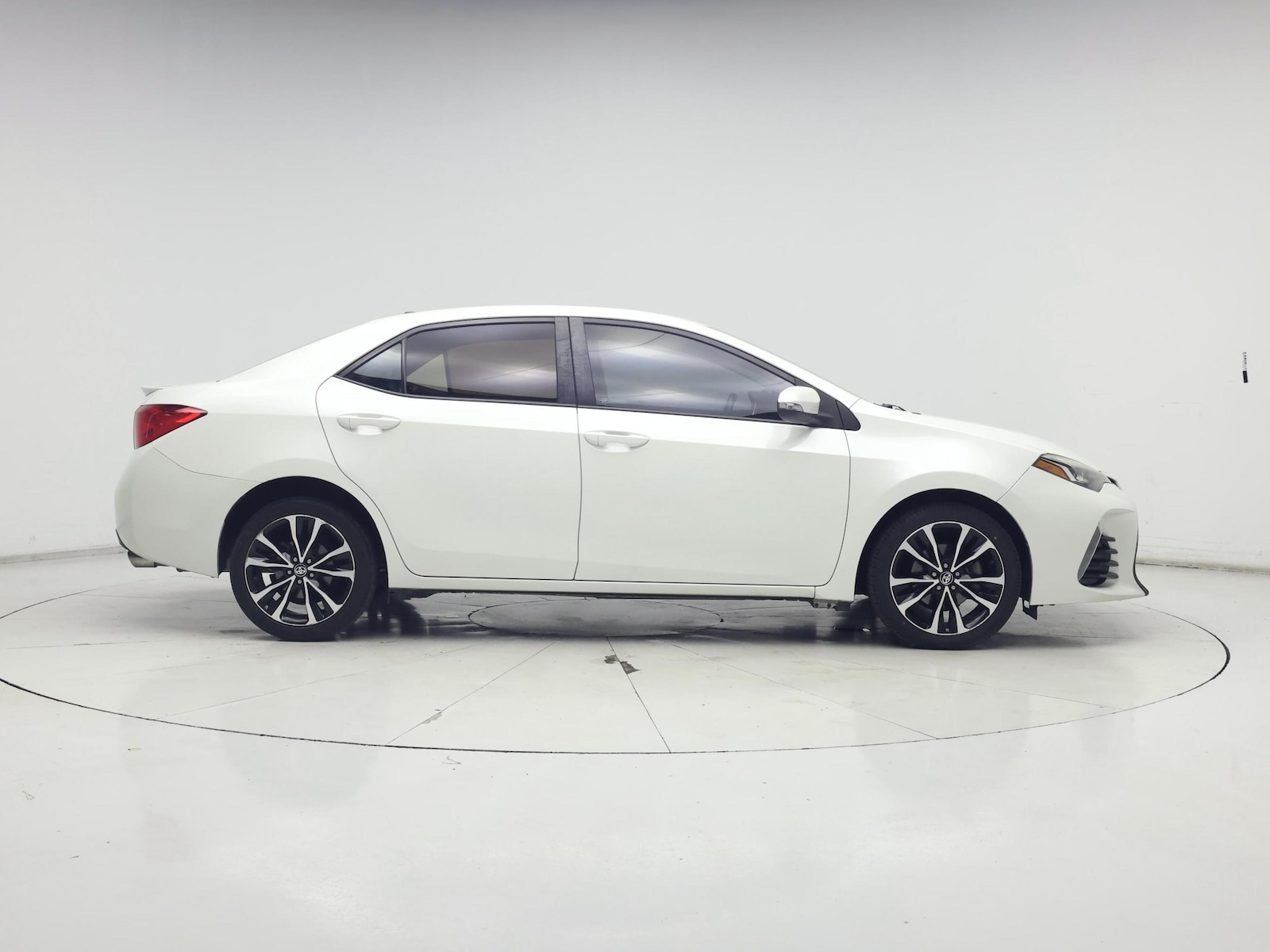 2017 Toyota Corolla XSE - Photo 8