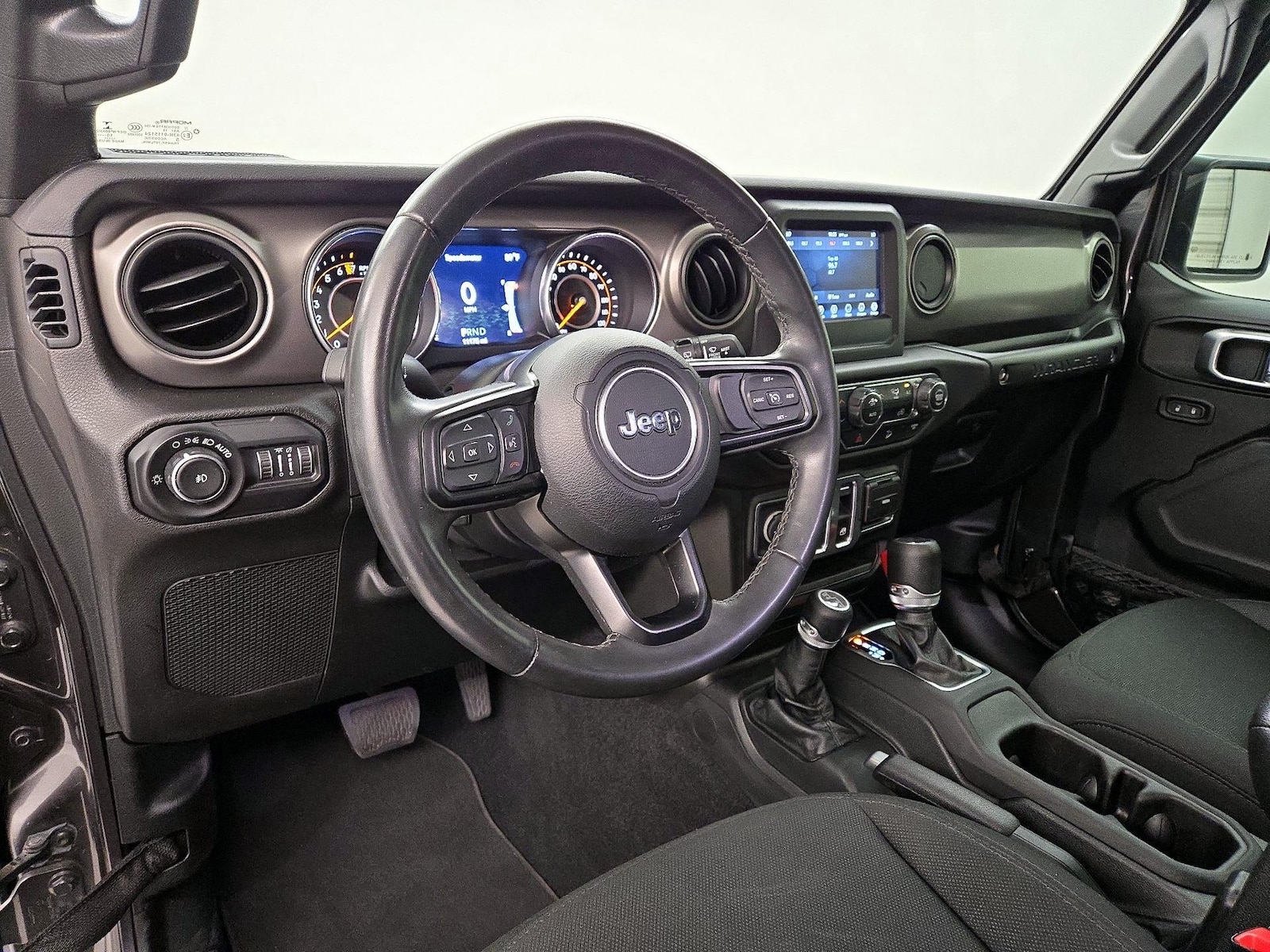 Apple CarPlay® & Android Auto™