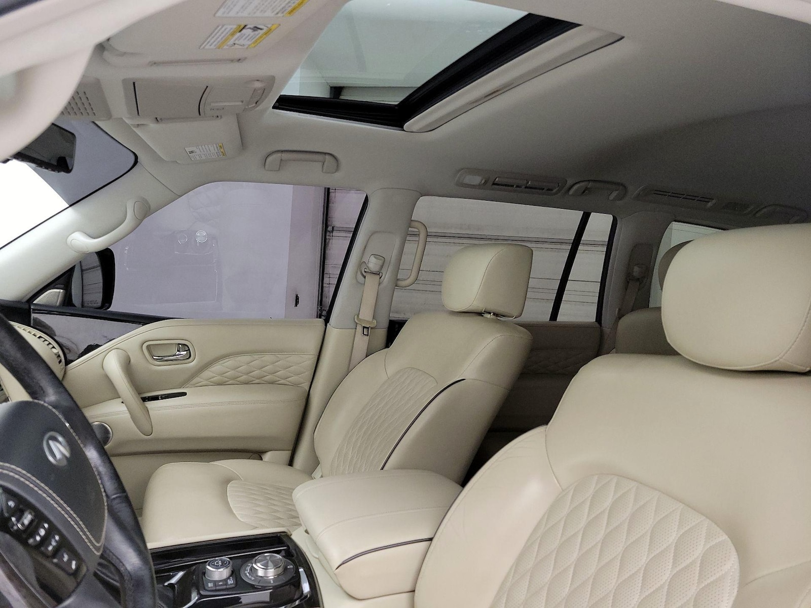 Sunroof(s) & Overhead Airbags