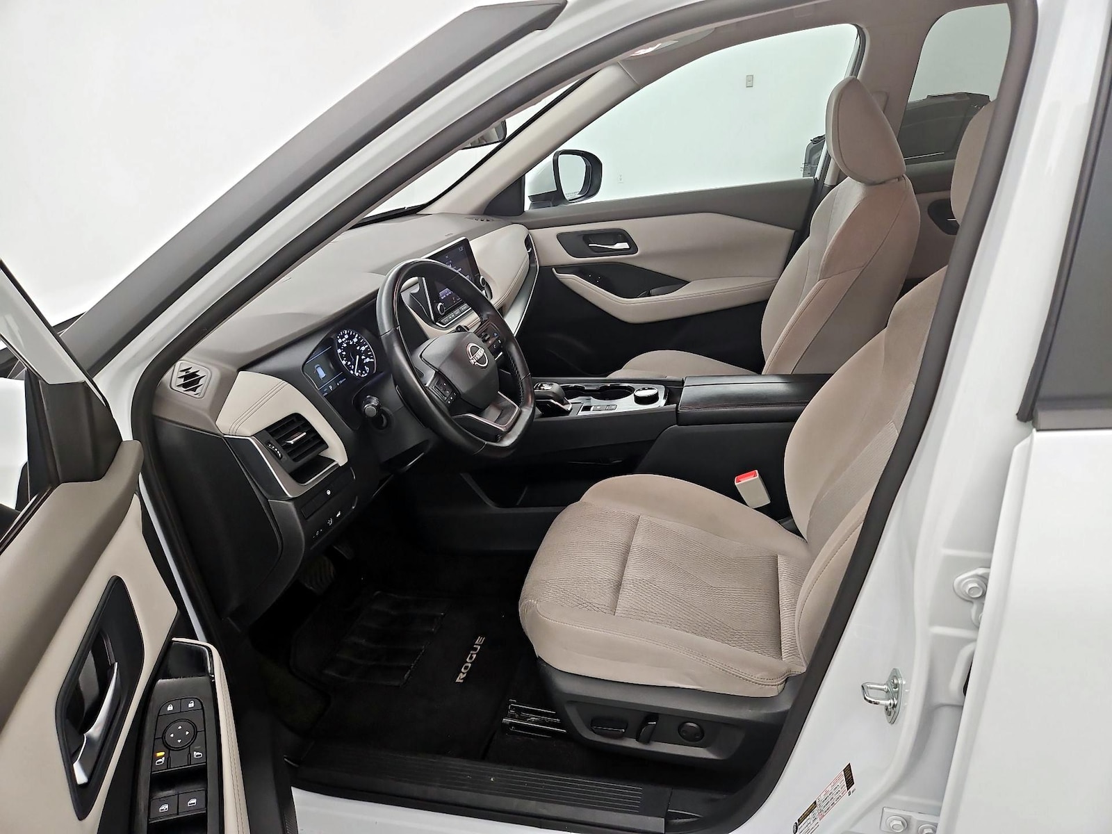 Power Seat(s) & Side Airbags
