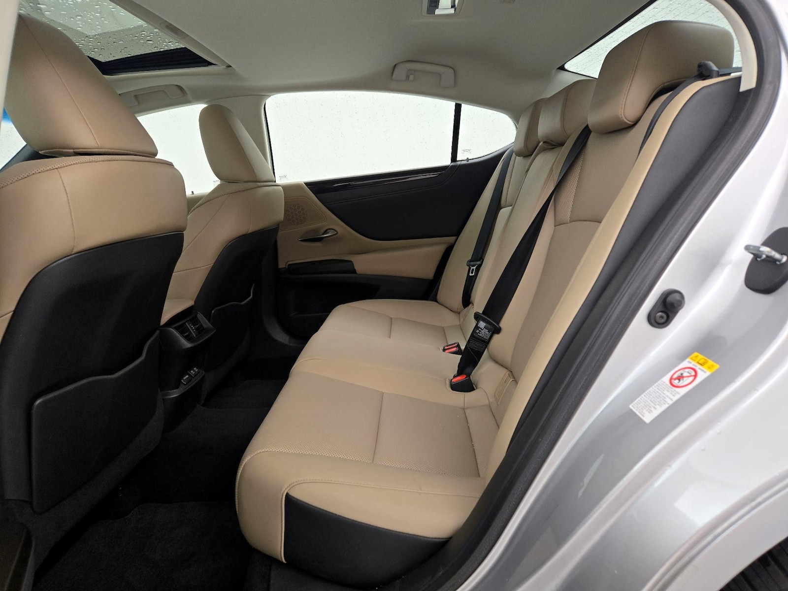 2019 Lexus ES 350 - Photo 21