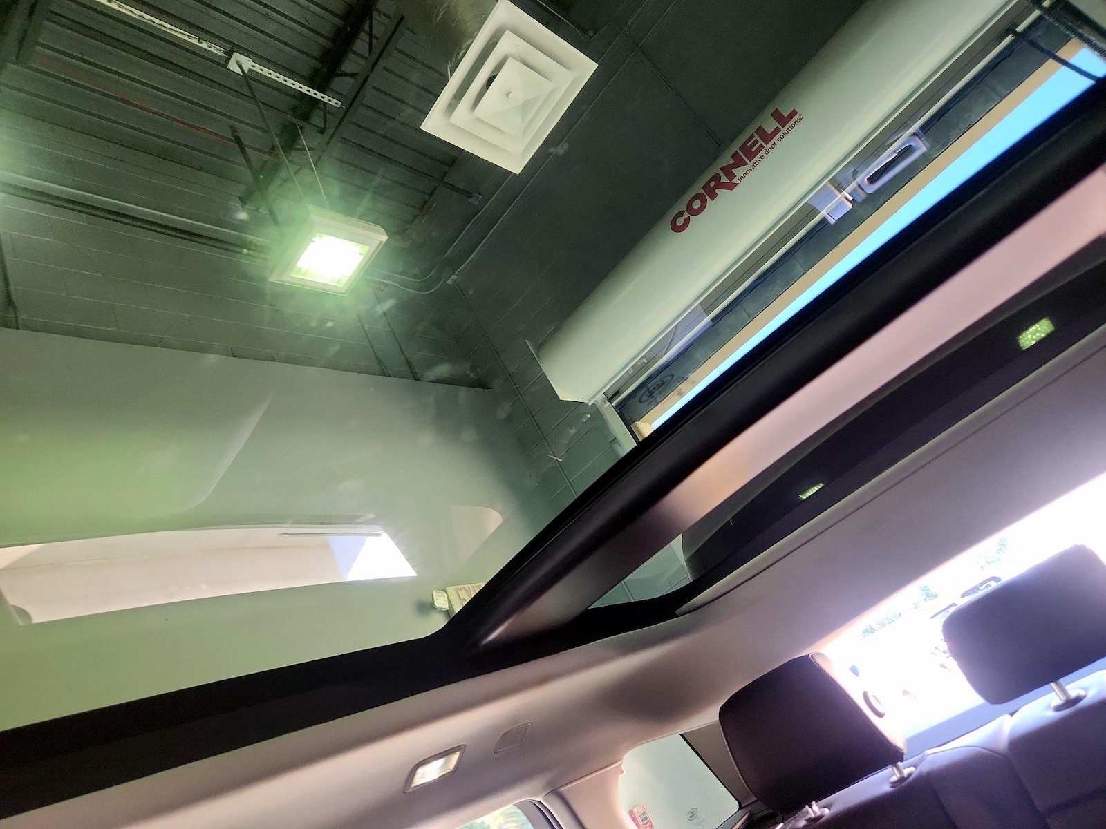 Skylight(s) & Overhead Airbags