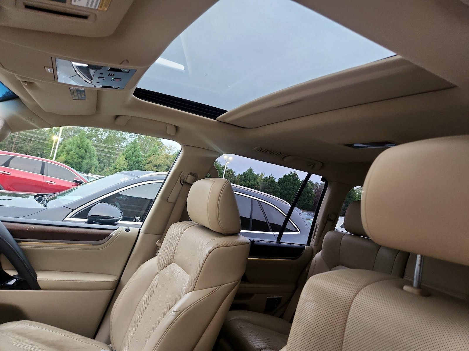 Sunroof(s) & Overhead Airbags