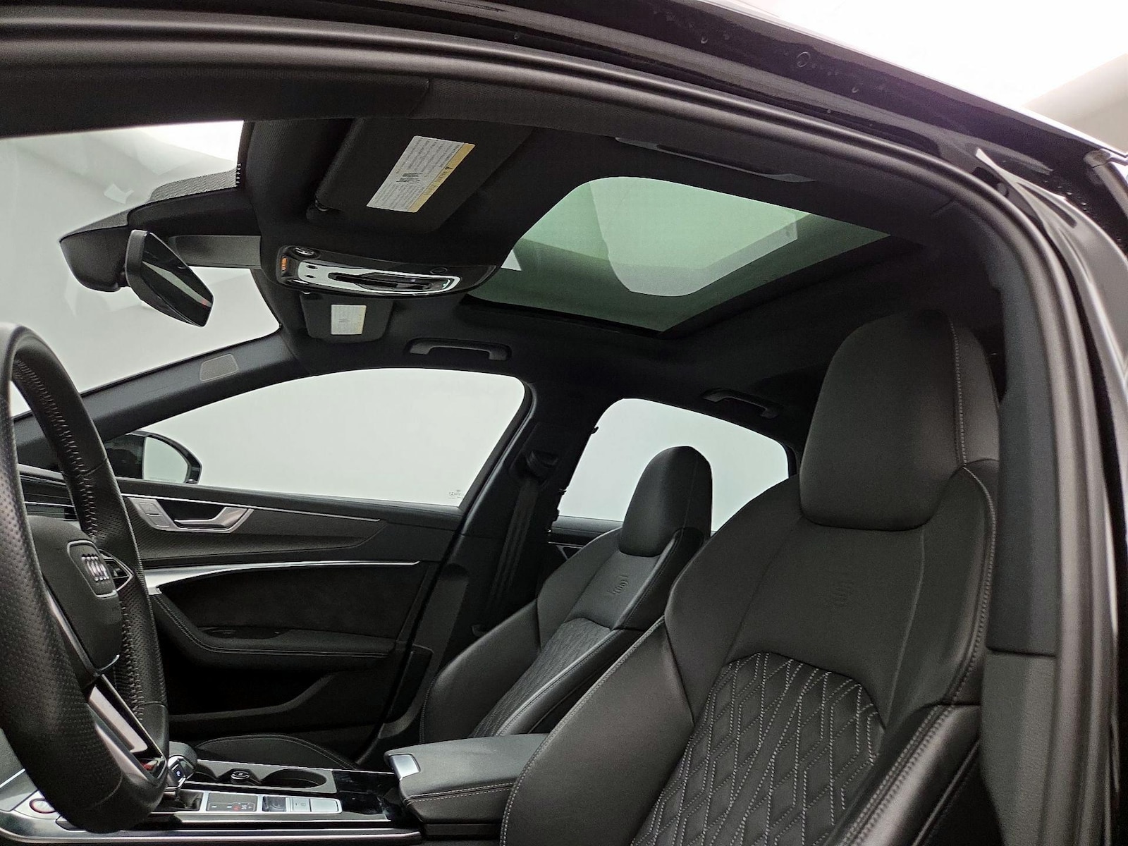 Sunroof(s) & Overhead Airbags