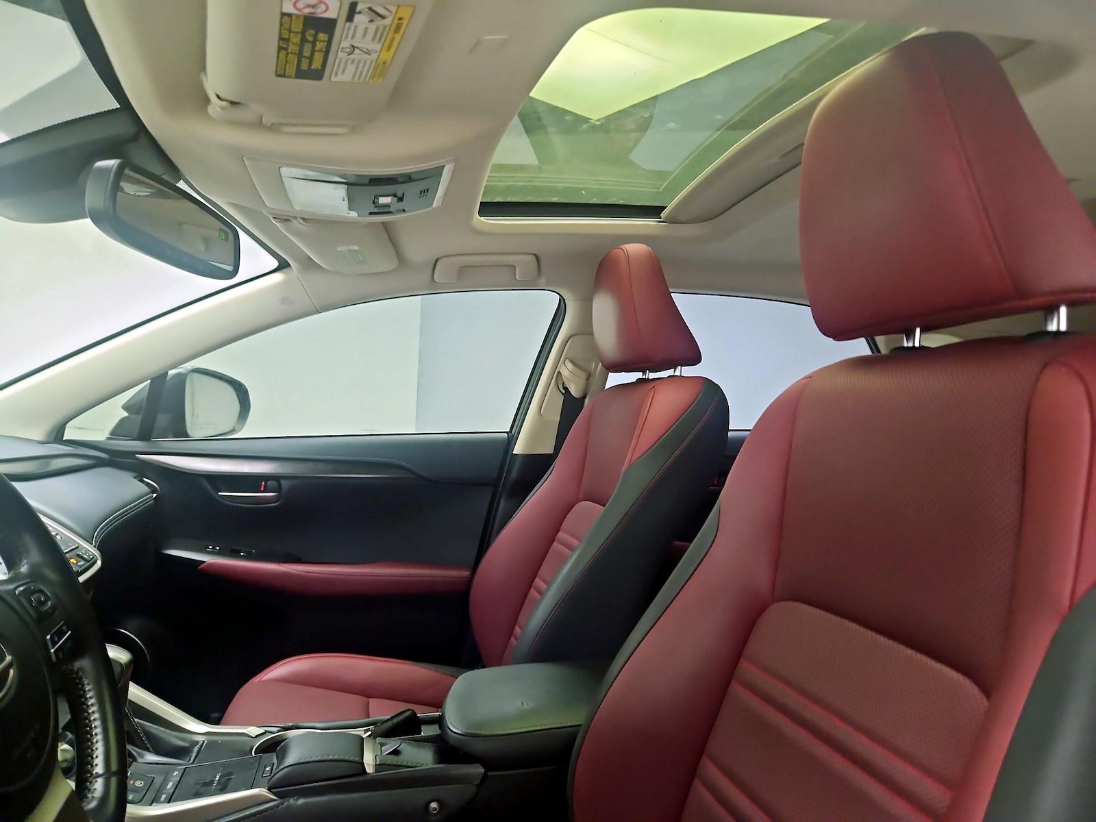 Sunroof(s) & Overhead Airbags