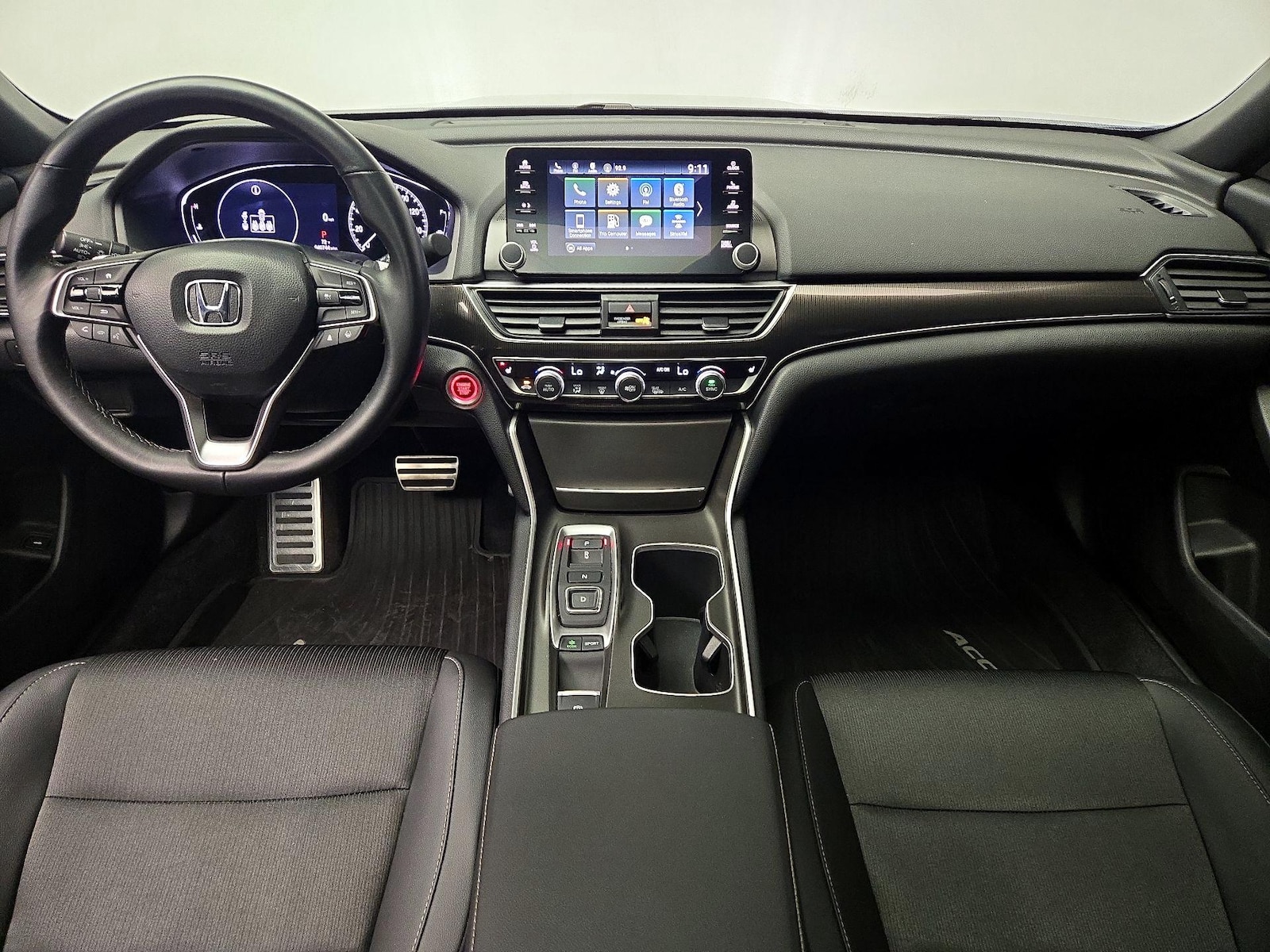 Apple CarPlay® & Android Auto™
