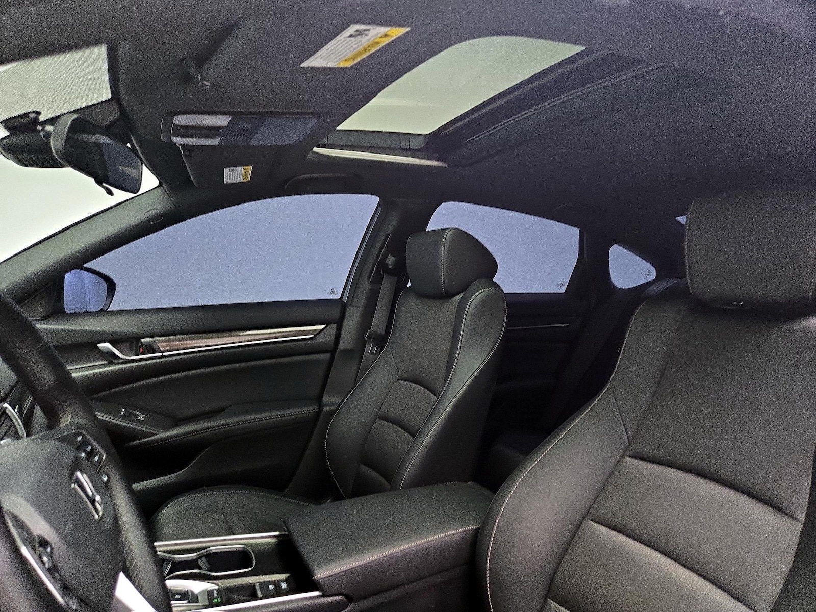 Sunroof(s) & Overhead Airbags