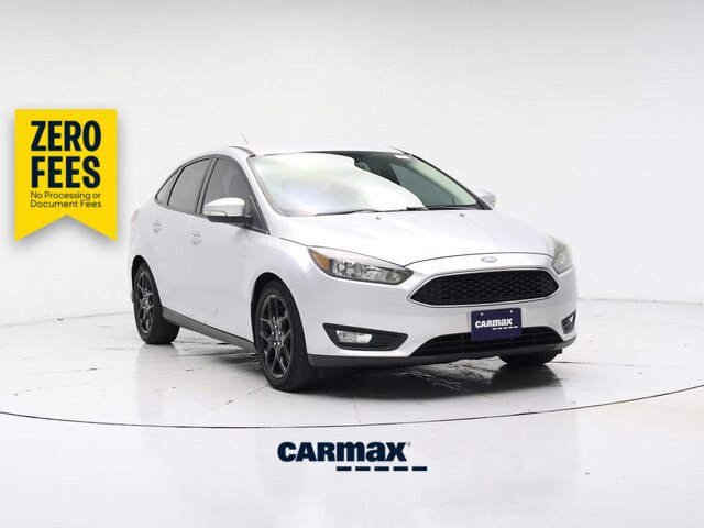 Silver 2016 Ford Focus Sedan Front-Wheel Drive Automatic