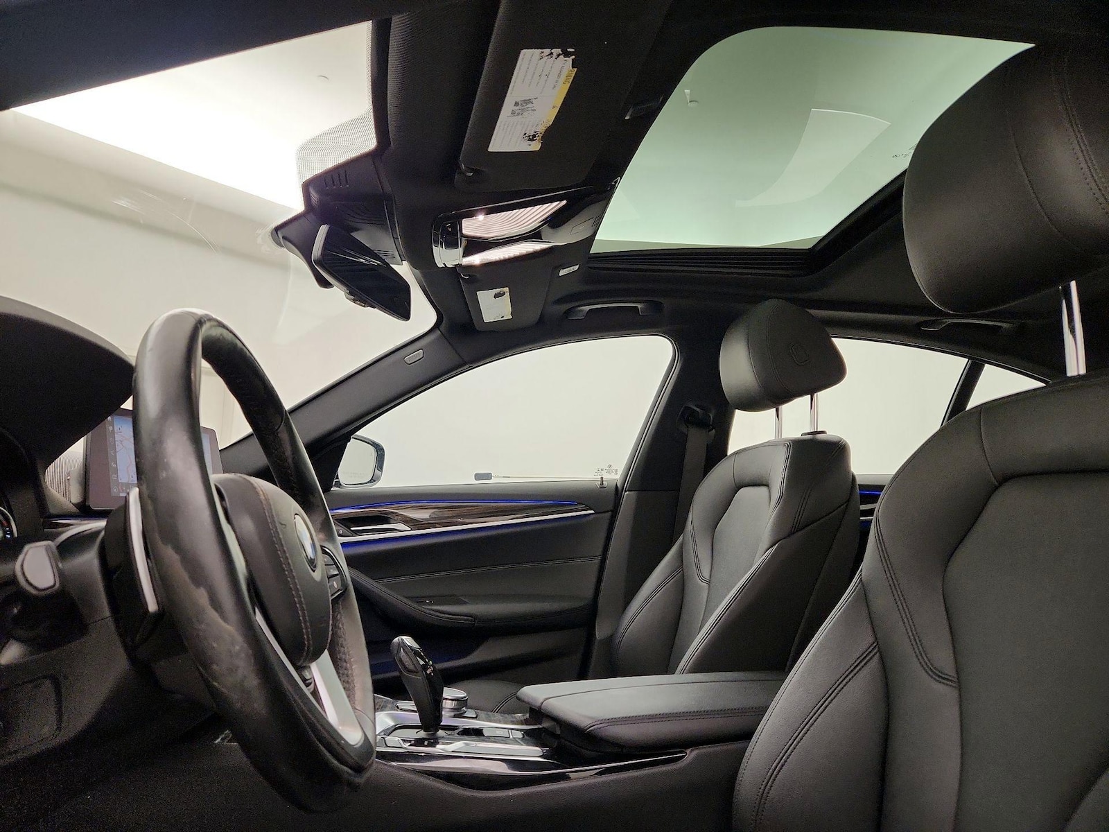 Sunroof(s) & Overhead Airbags