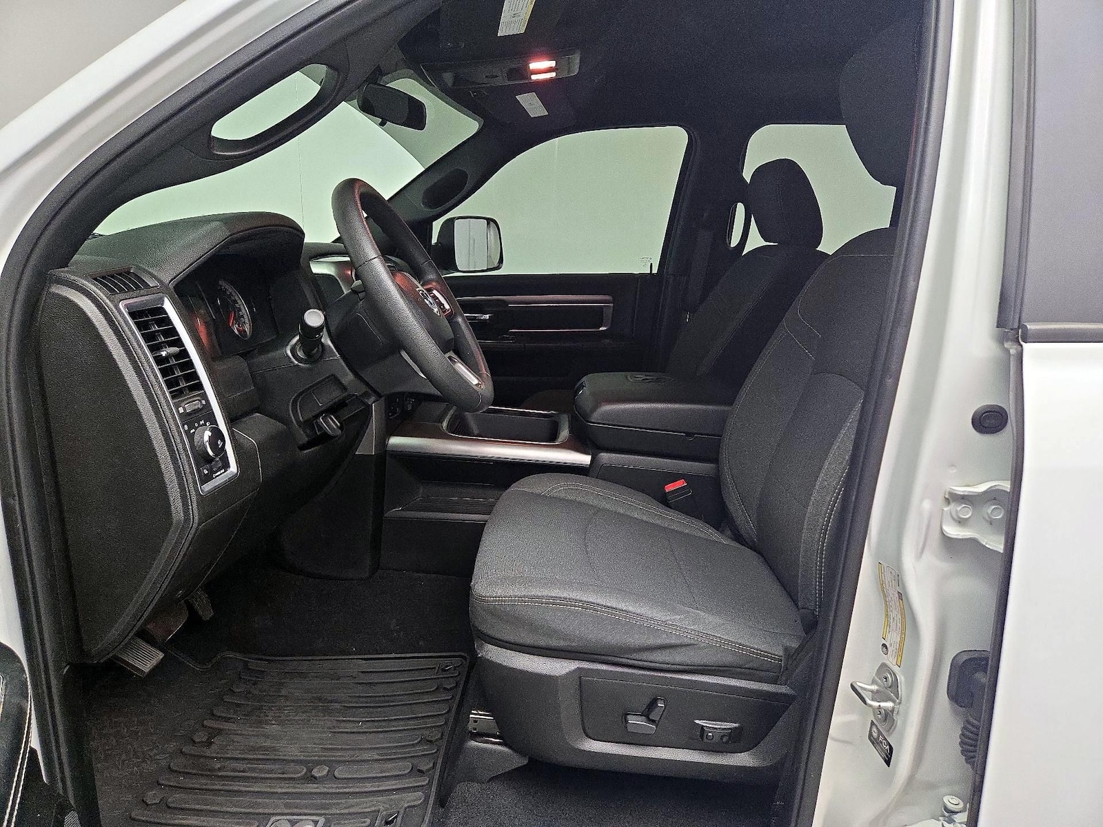 Power Seat(s) & Leather Seats