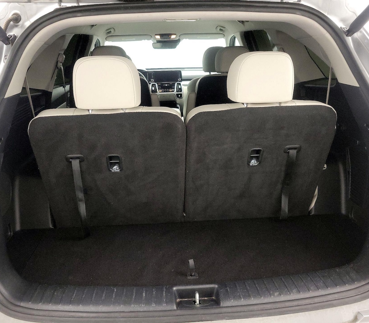 Trunk/Cargo (Seats Up)