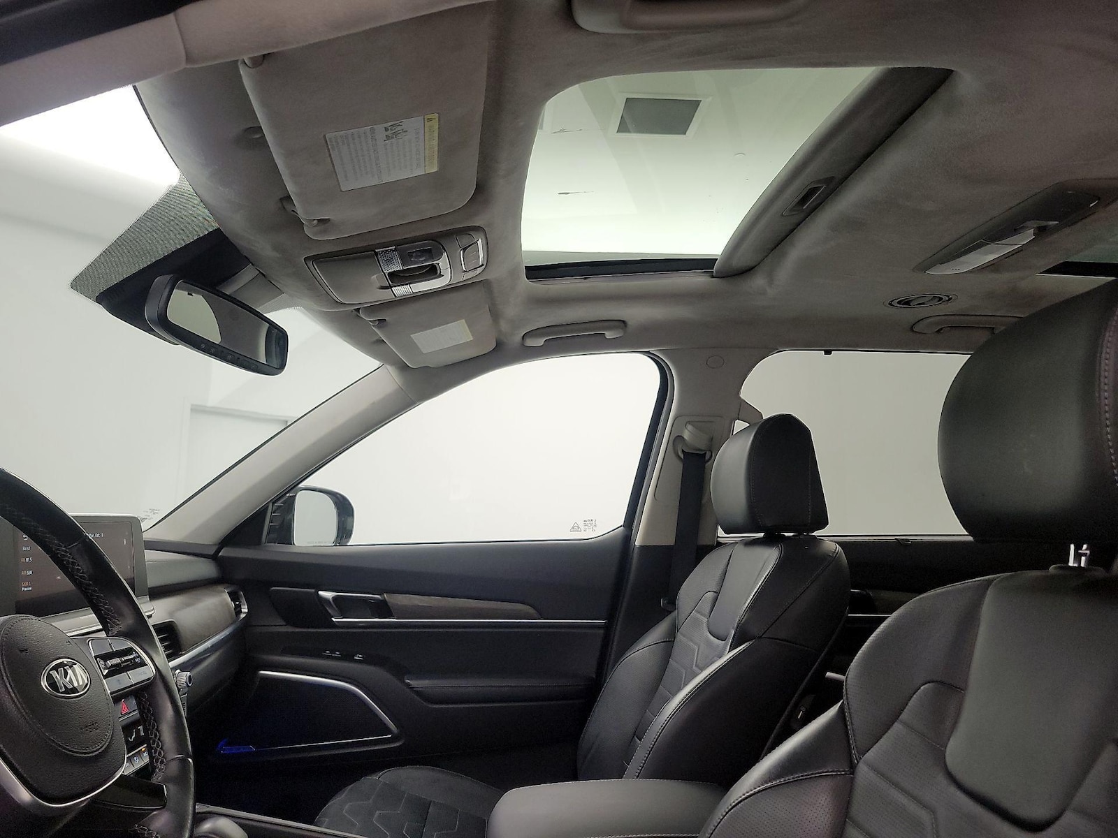 Sunroof(s) & Skylight(s)