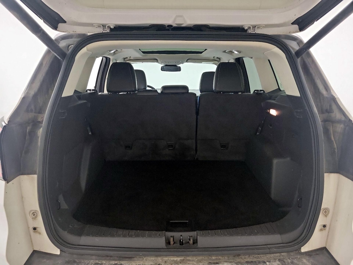 Trunk/Cargo (Seats Up)