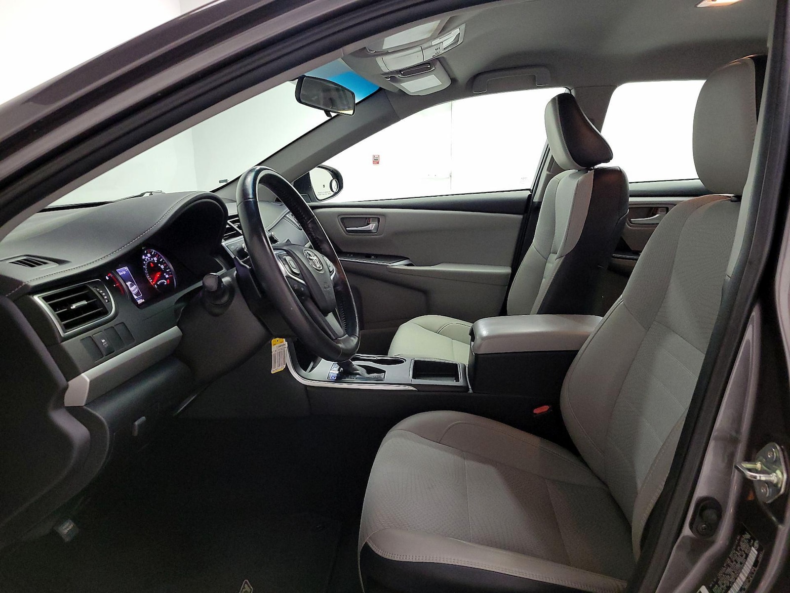 Power Seat(s) & Side Airbags