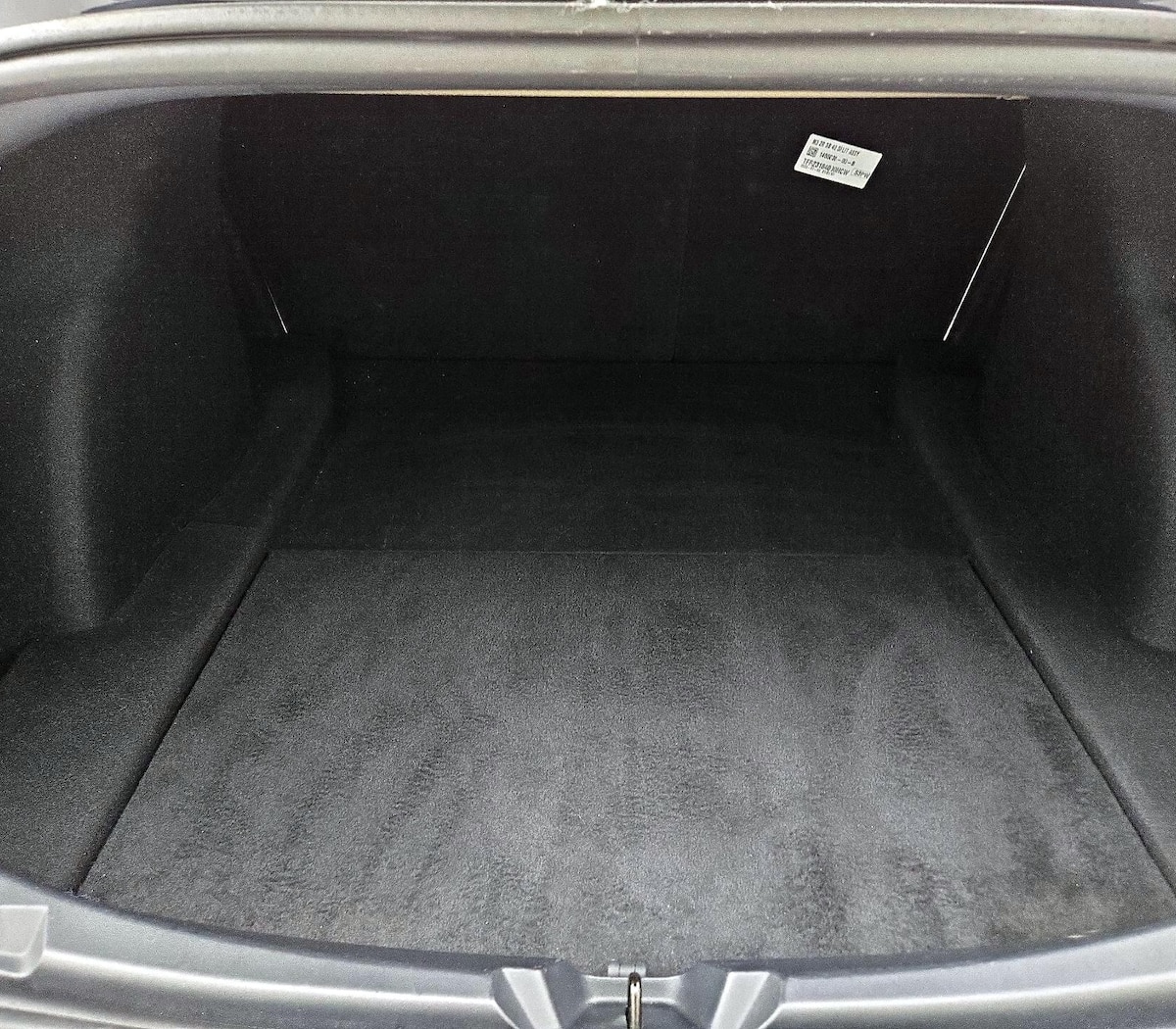 Trunk/Cargo (Seats Up)
