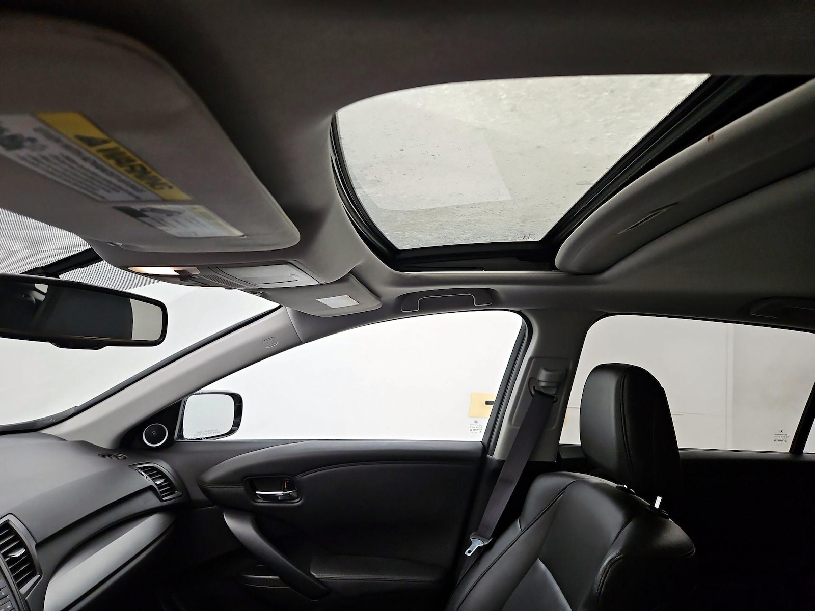 Sunroof(s) & Overhead Airbags