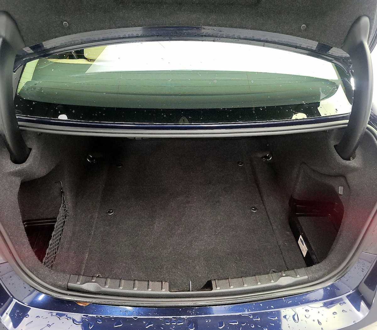Trunk/Cargo (Seats Up)