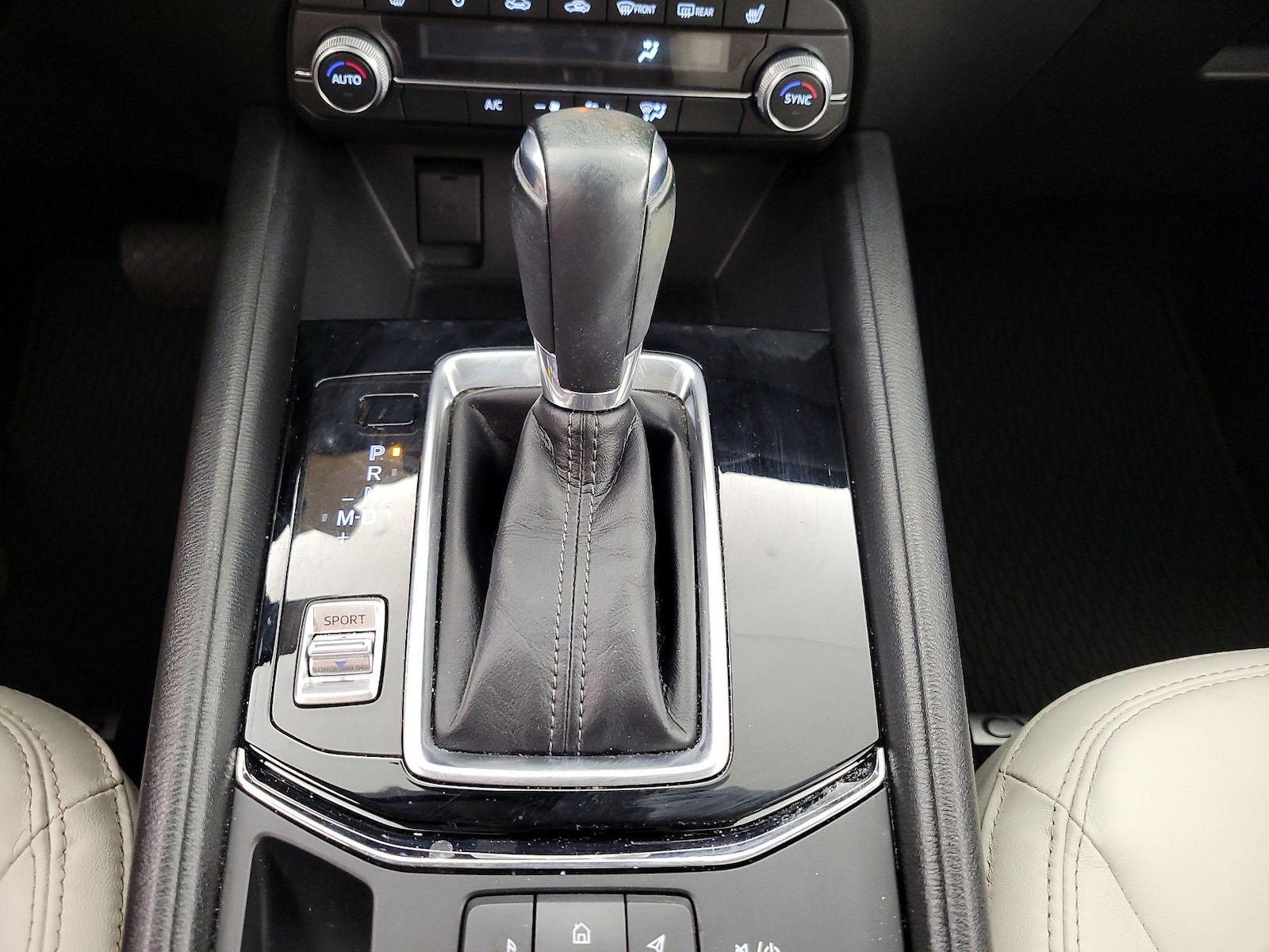 2022 Mazda CX-5 S Preferred package - Photo 18