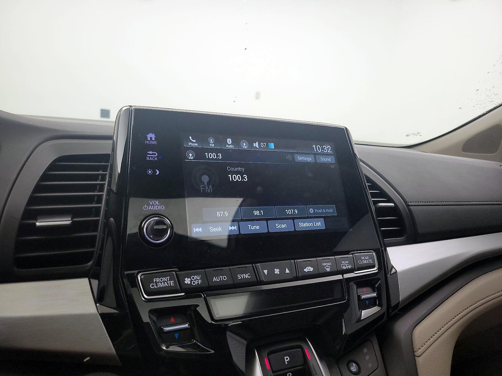 2024 Honda Odyssey EX-L - Photo 16