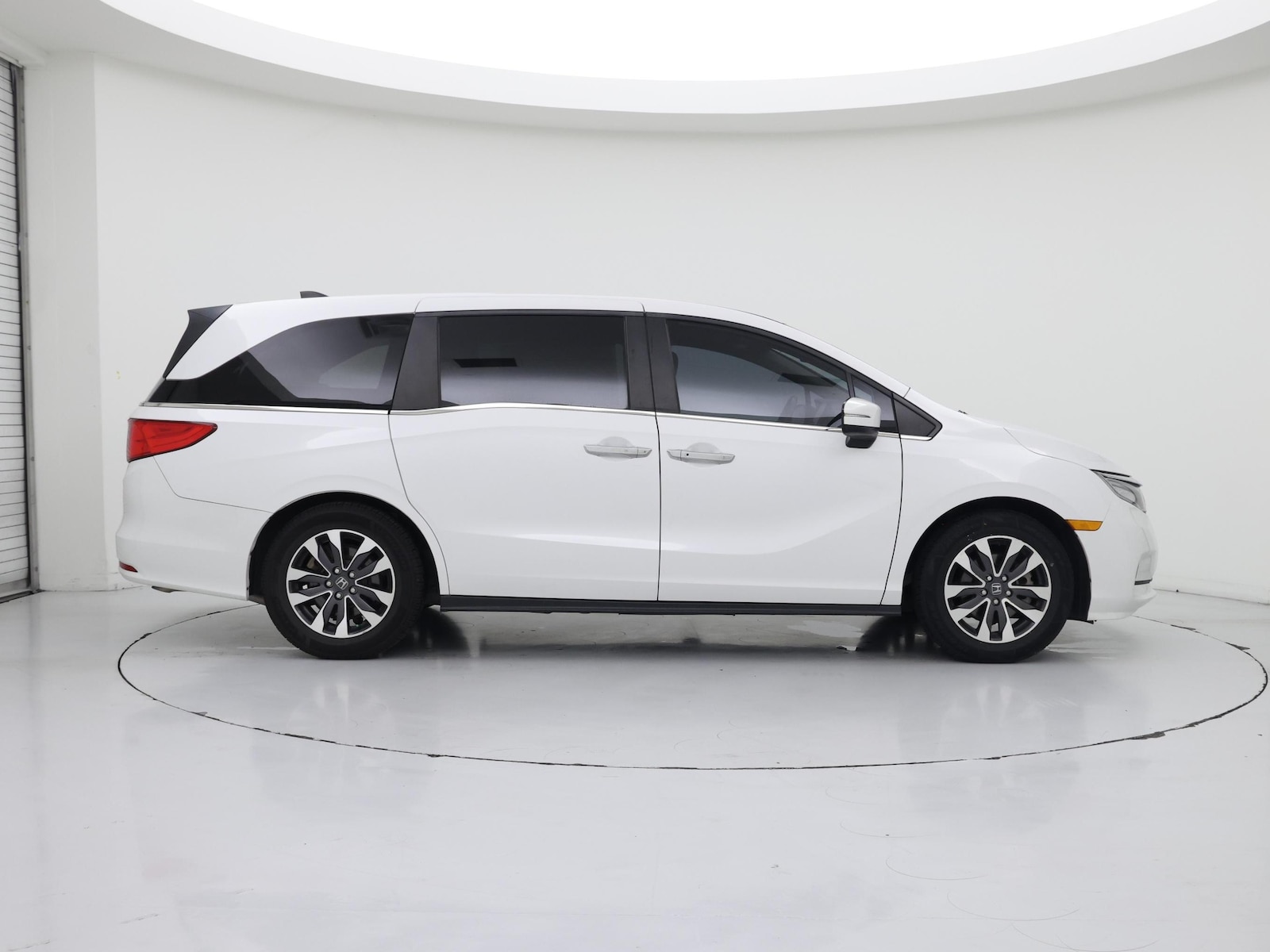 2024 Honda Odyssey EX-L - Photo 8