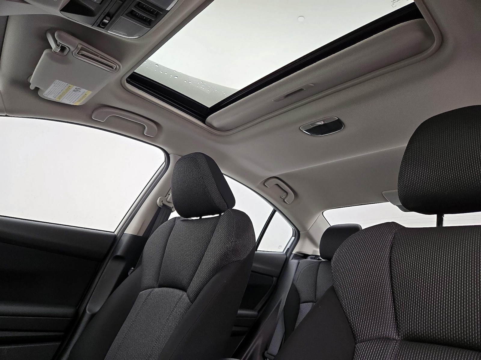 Sunroof(s) & Overhead Airbags