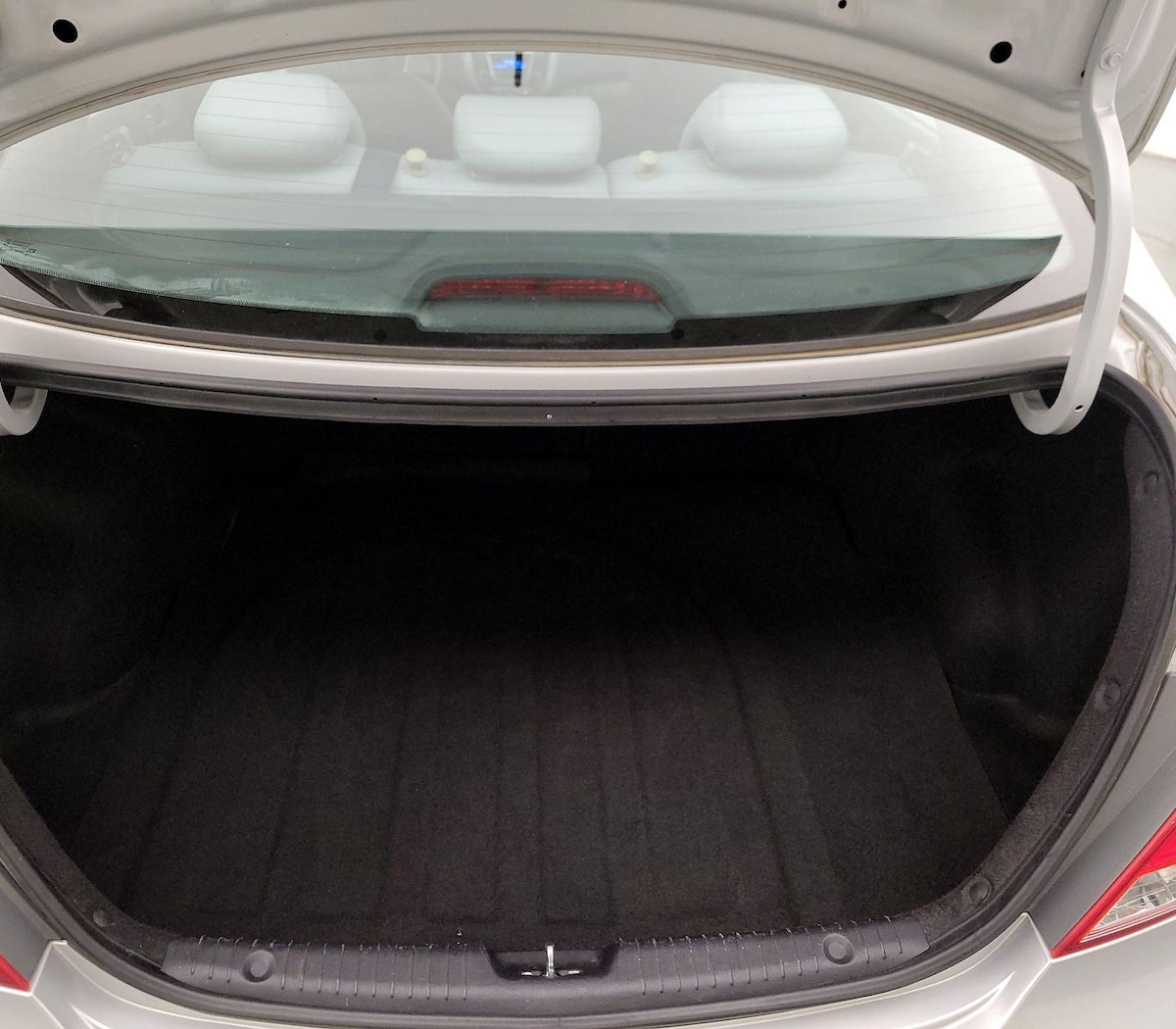 Trunk/Cargo (Seats Up)
