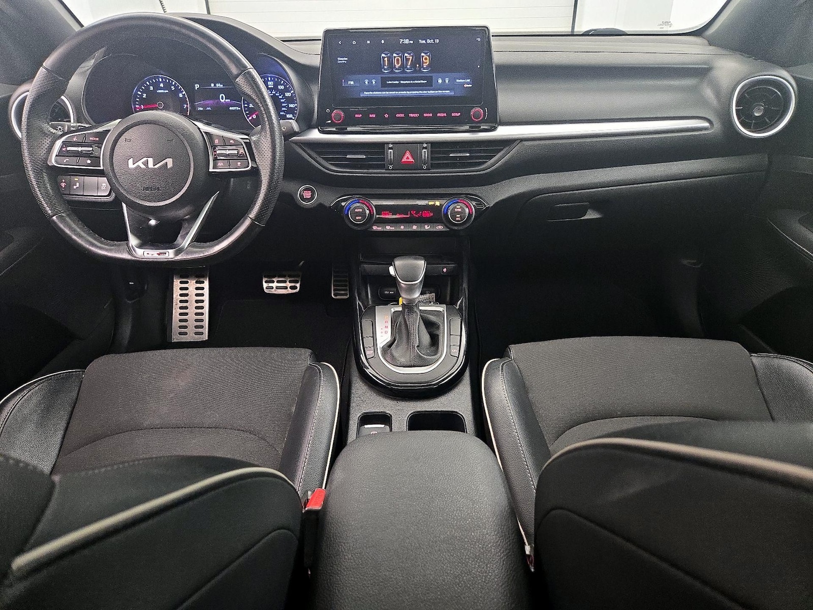 Apple CarPlay® & Android Auto™
