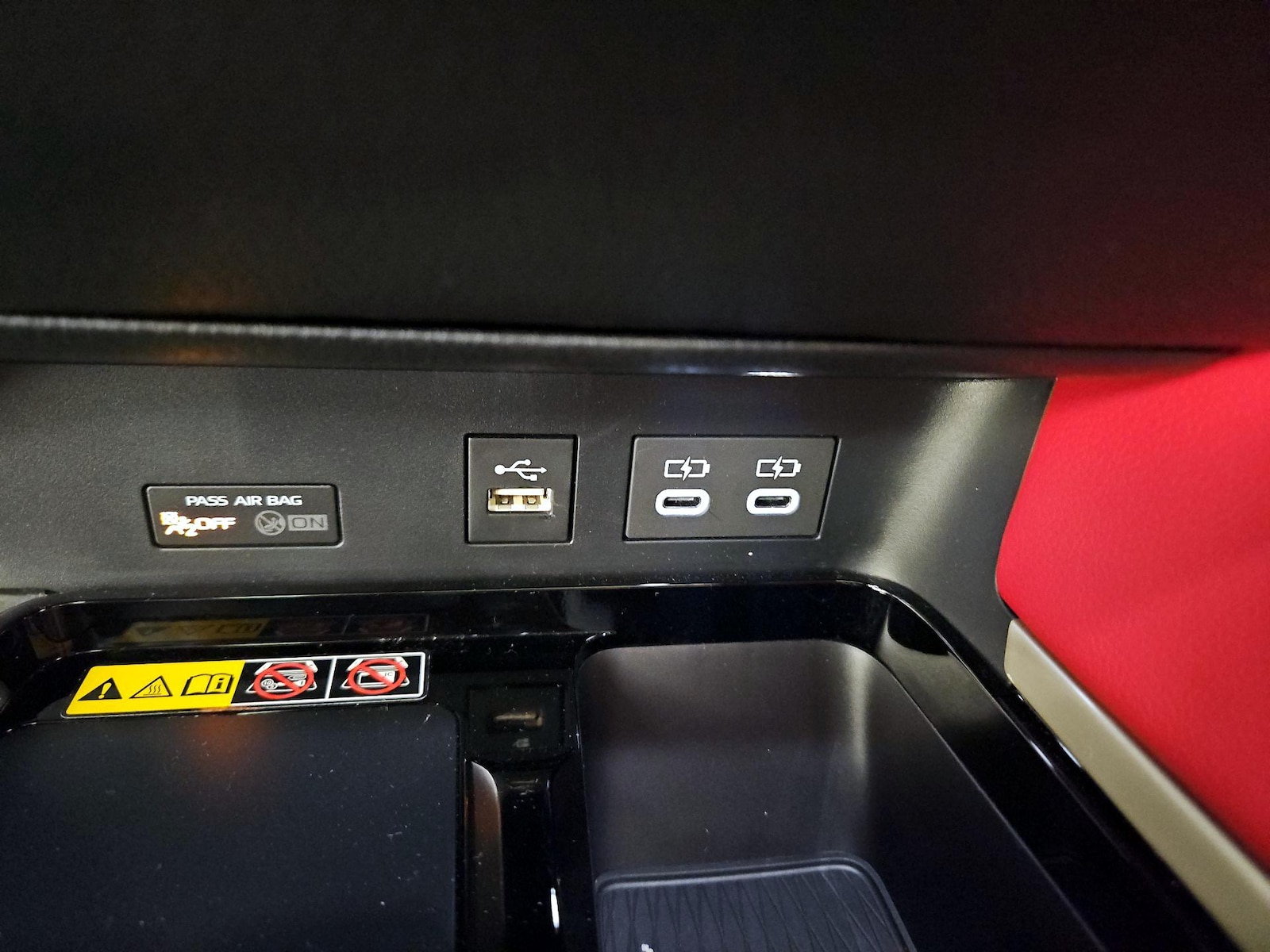 2026 Toyota Camry XSE - Photo 19