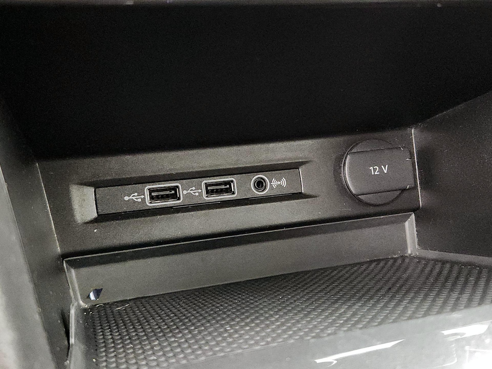 2019 Volkswagen Tiguan SE - Photo 19