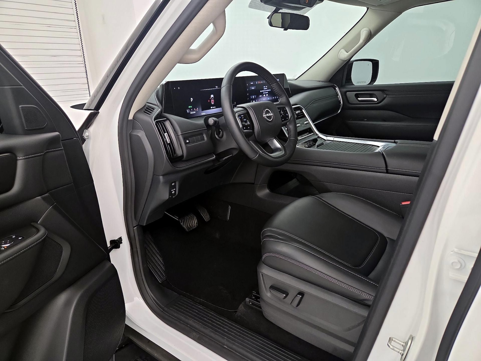 Power Seat(s) & Side Airbags