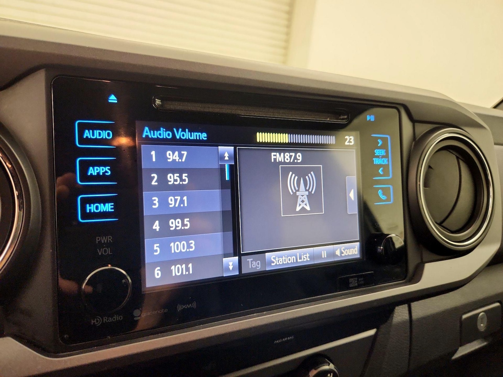 2019 Toyota Tacoma TRD Sport - Photo 17